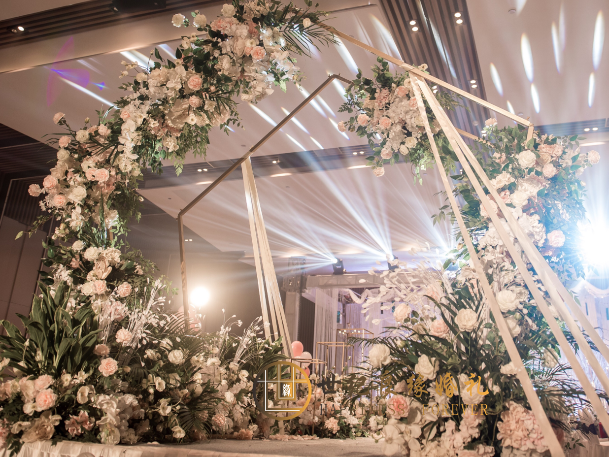 (世纪良缘婚礼）温润如你 | 一场香槟粉的暖色系