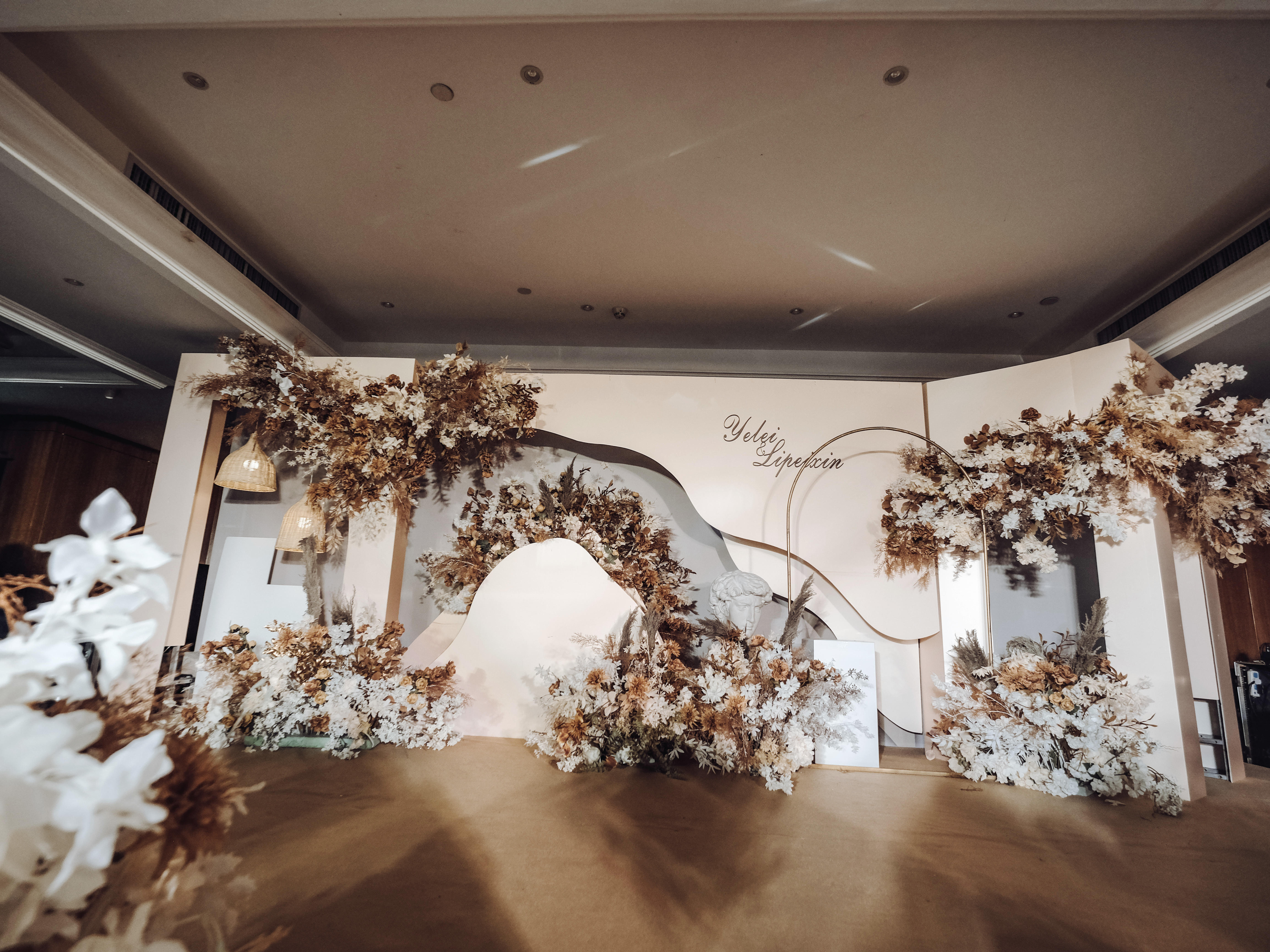 【拾光婚礼】—『四大金刚+婚礼布置』