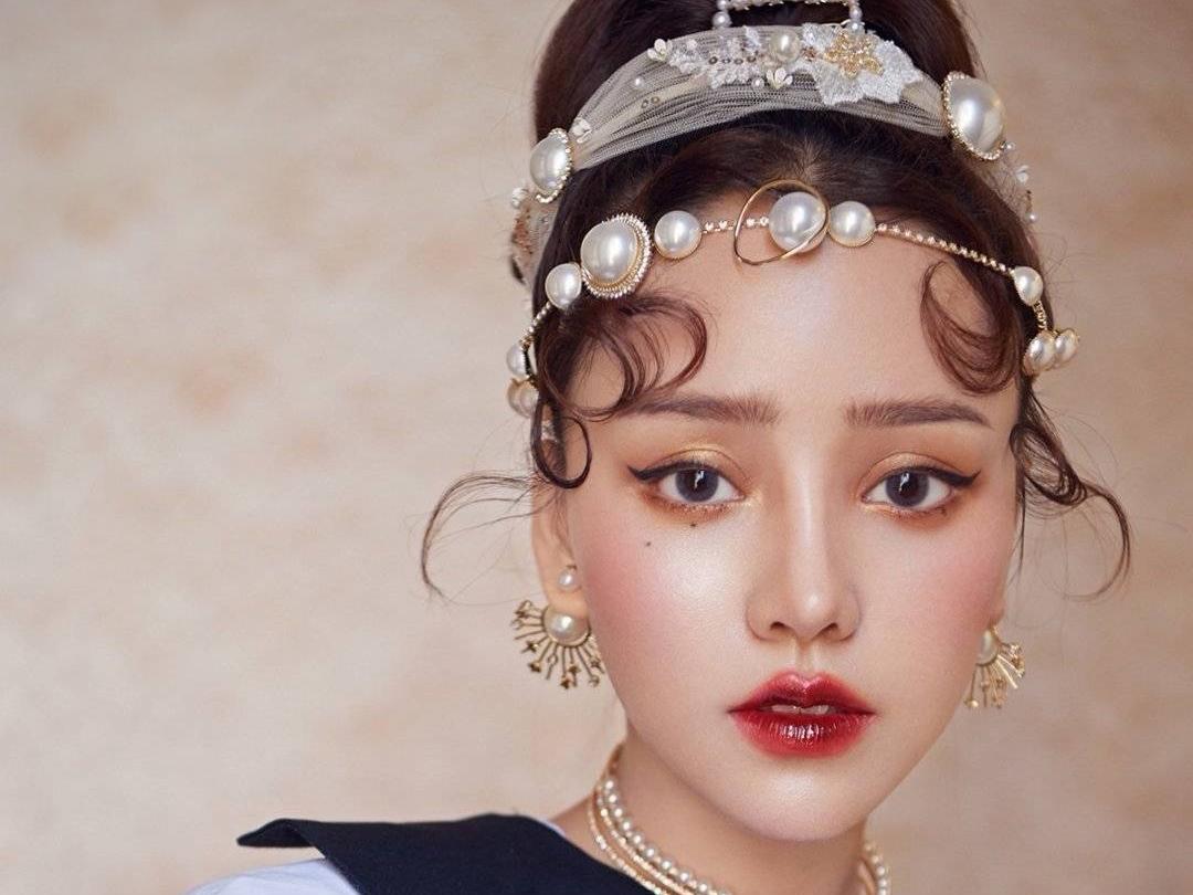 星级定制·高清喷枪新娘全程跟妆+宝石定制新娘一套