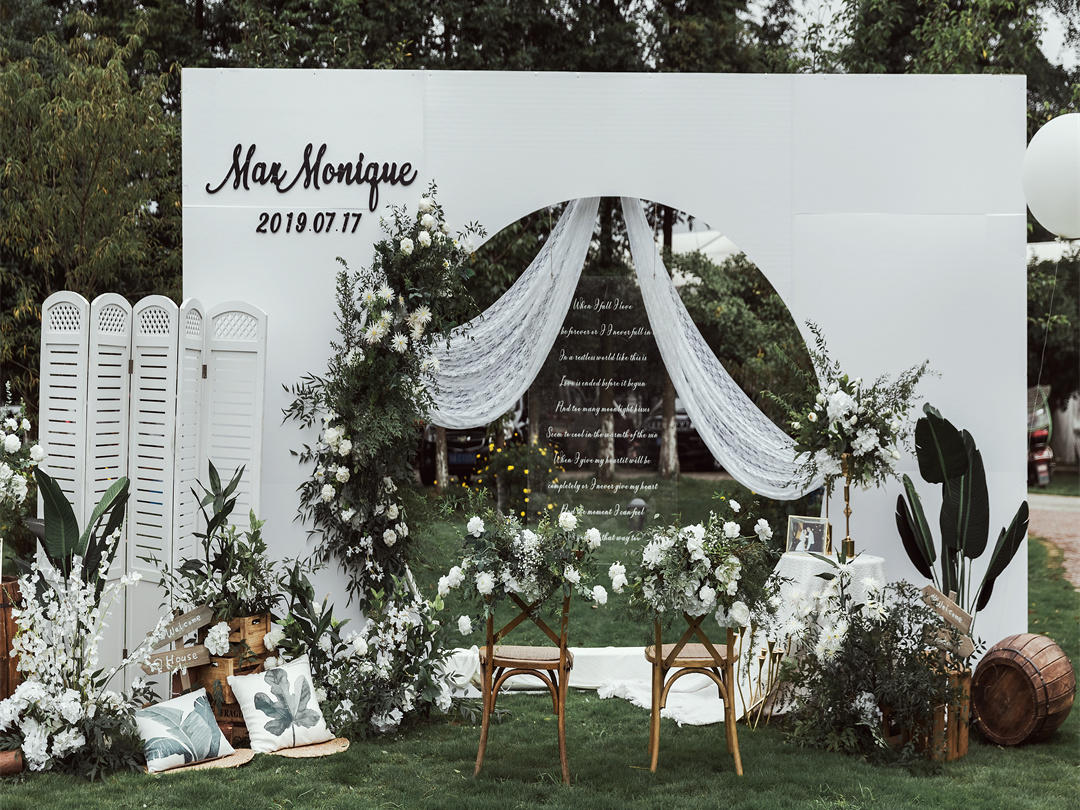 【月亮姐姐婚礼私享】户外婚礼送四大金刚