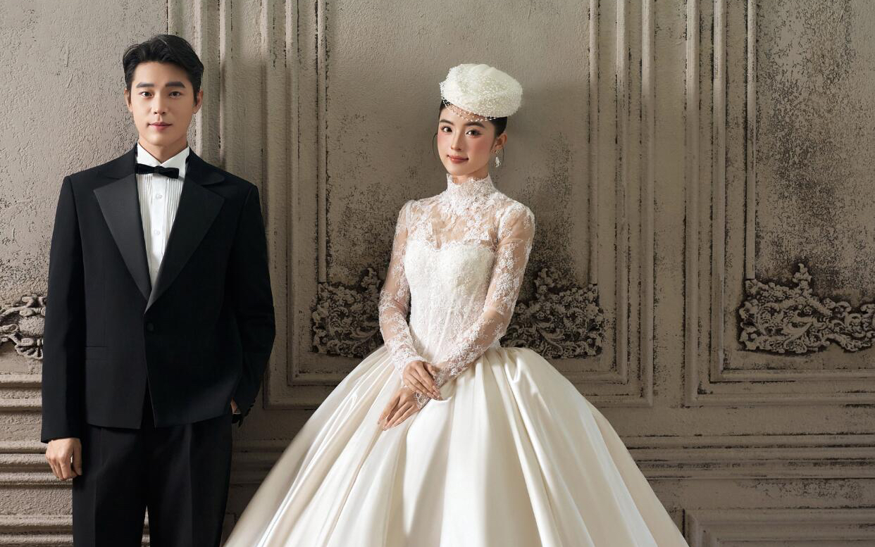 解锁法式赫本风 | 把优雅刻进婚纱照里