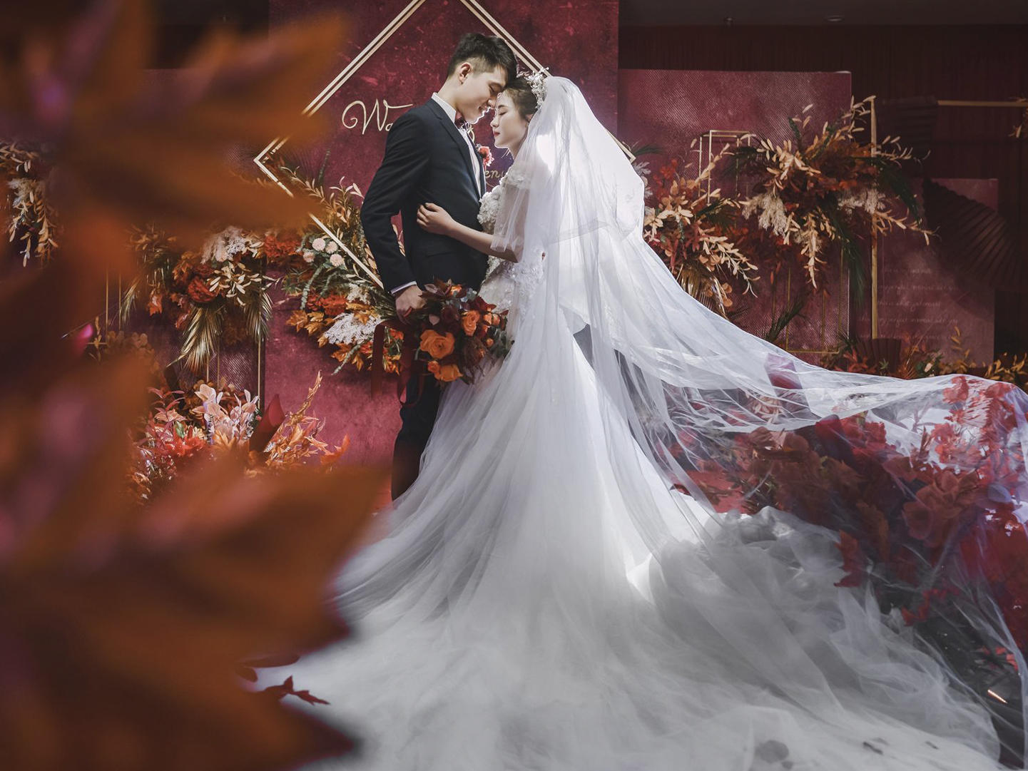 【欣薇婚纱】小五福特惠租赁