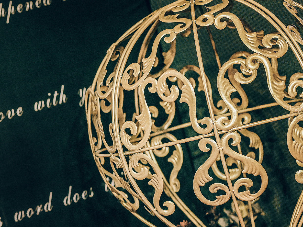 火龙腾红黑色浪漫大气婚礼