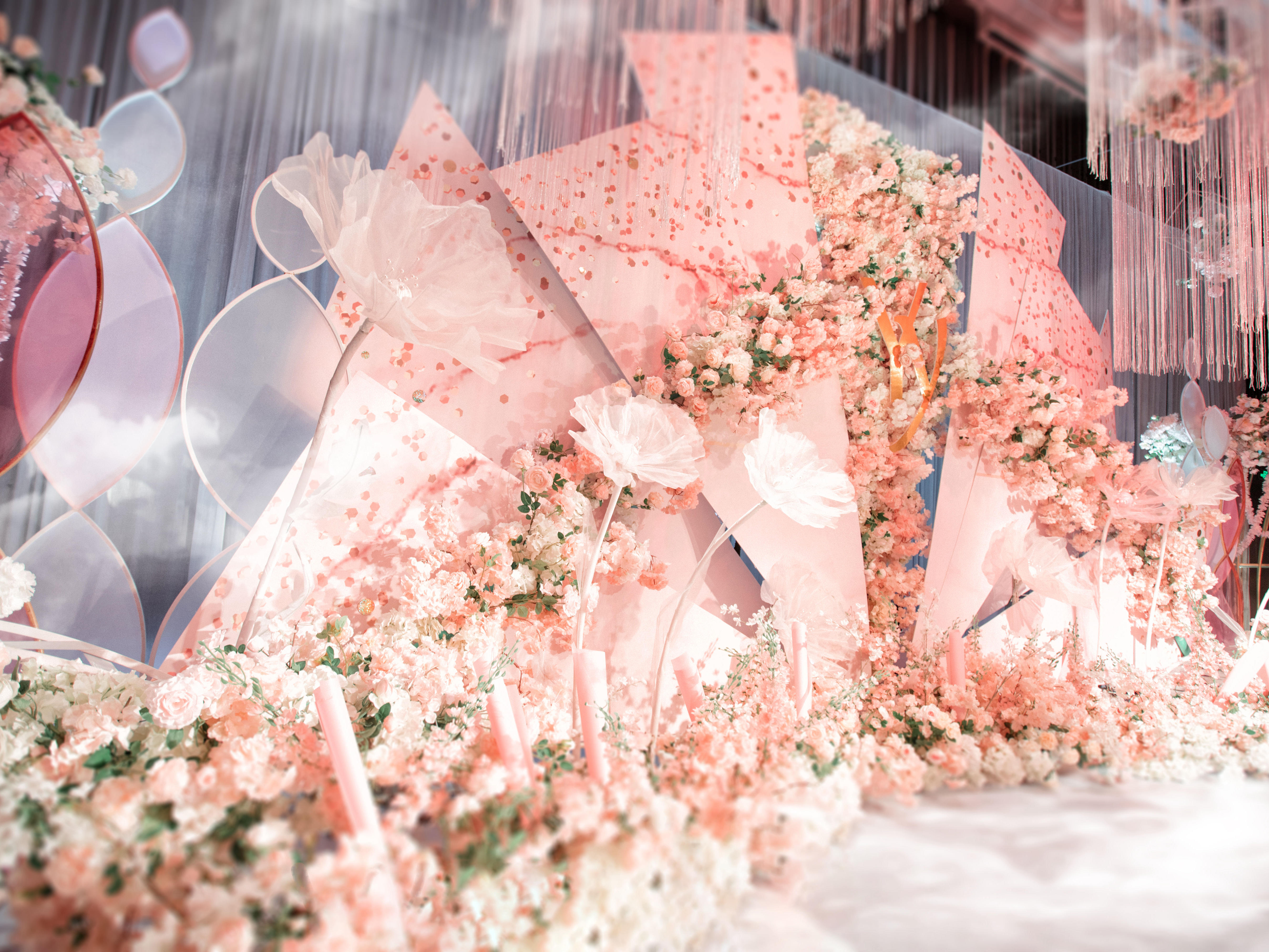 【粉色风格】粉色梦幻婚礼+六大金刚+高级定制