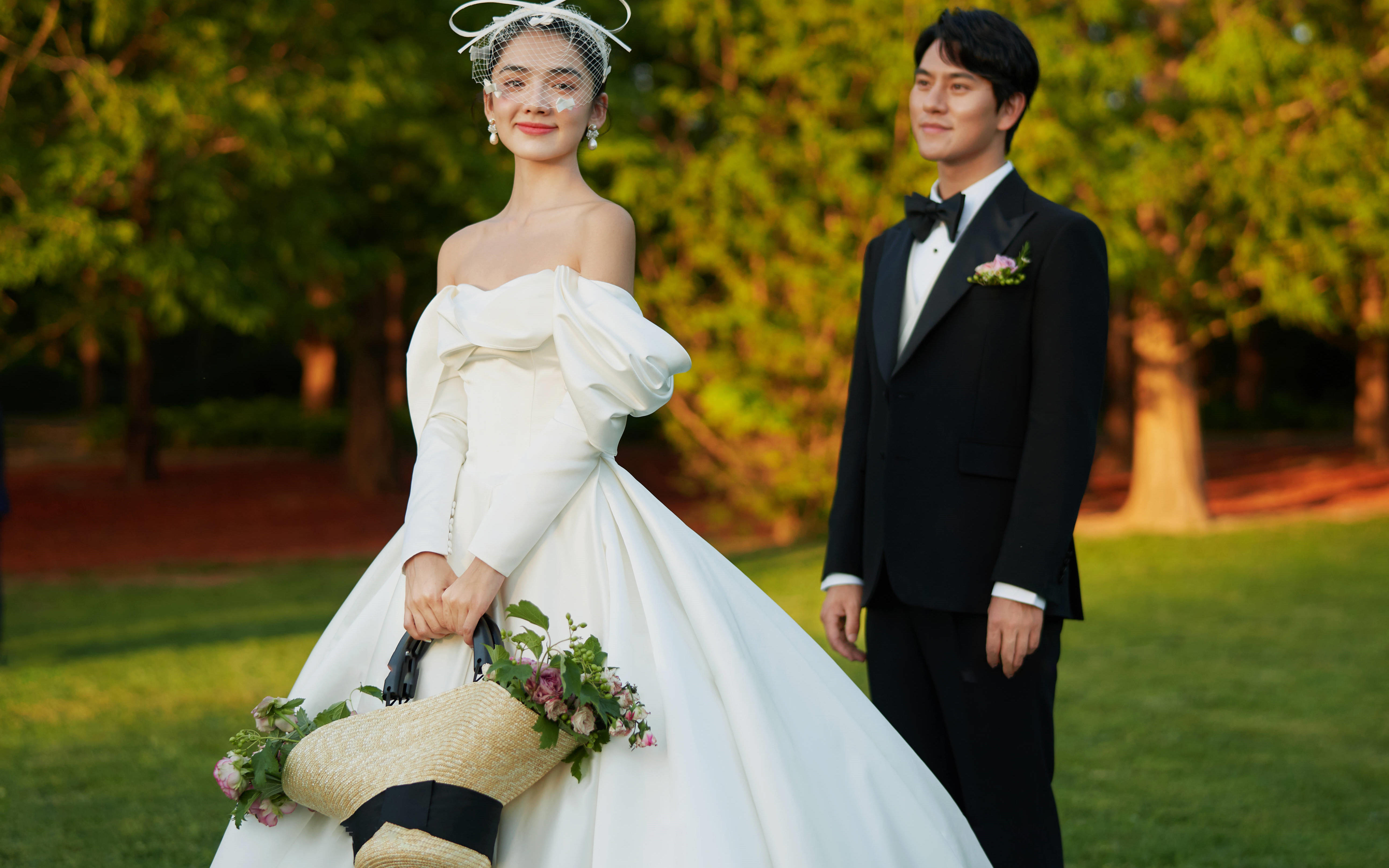 青岛网红爆款/十服十造/包邮包住/电影剧情风