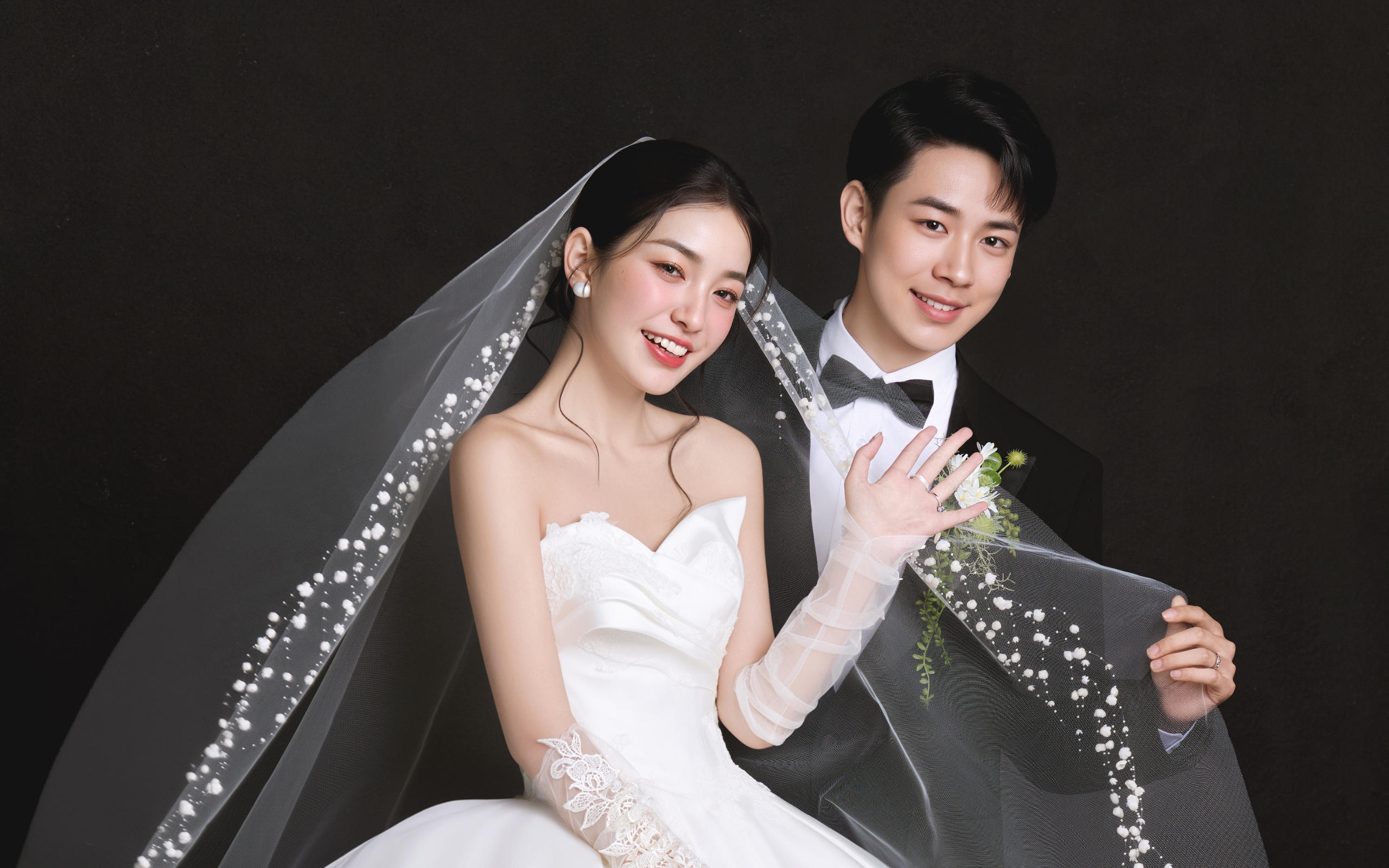 「緞面主紗的 “貴氣感”，是婚禮的底氣啊」