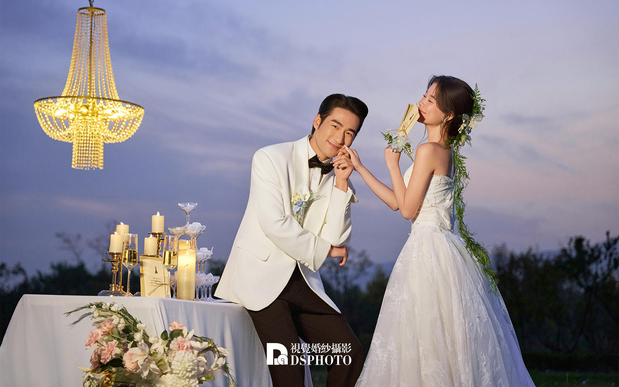 藏不住的喜歡??像電影情節(jié)一樣浪漫的婚紗照