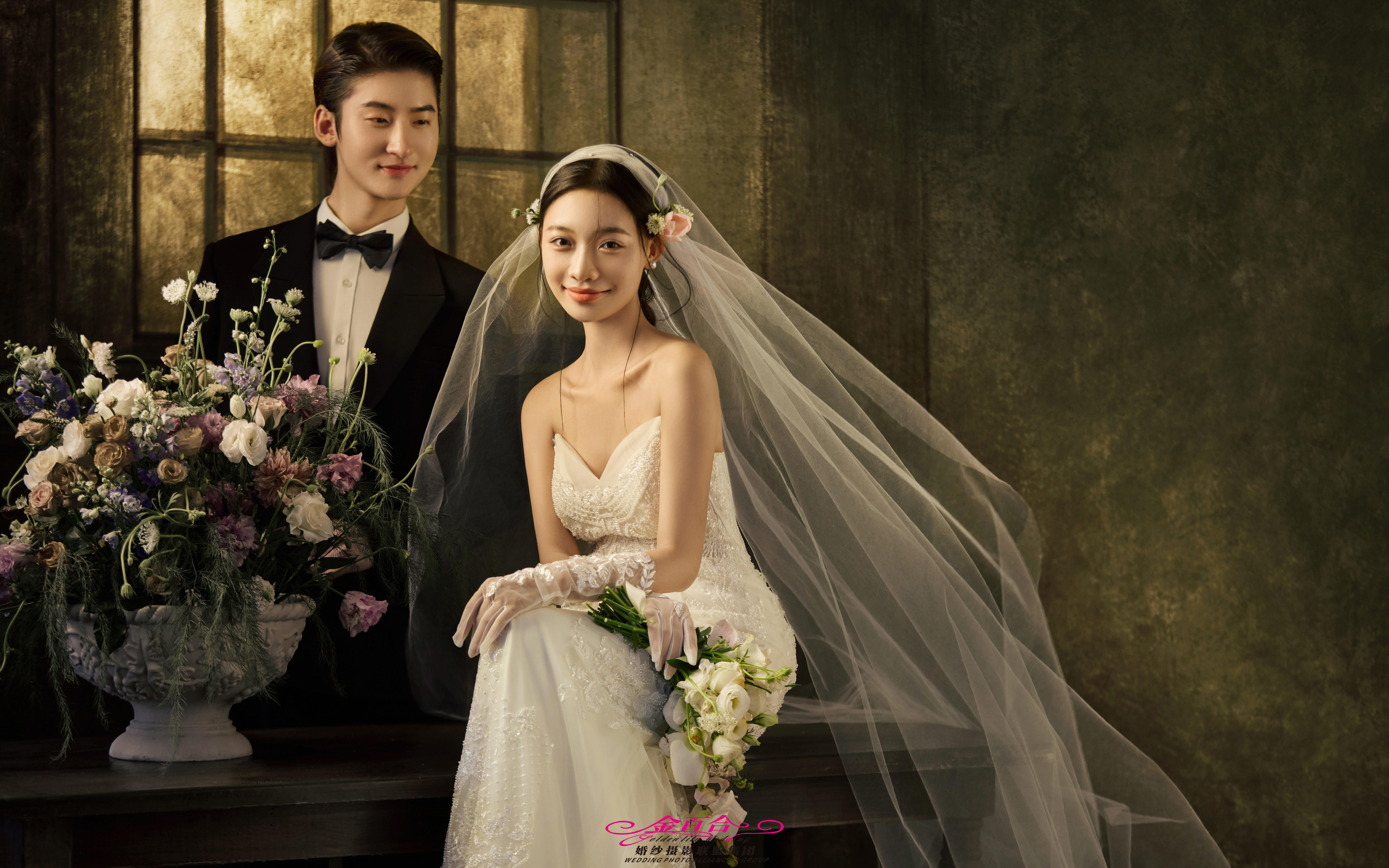 舊時光濾鏡下，白紗與西裝的邂逅，是跨越歲月的鐘情