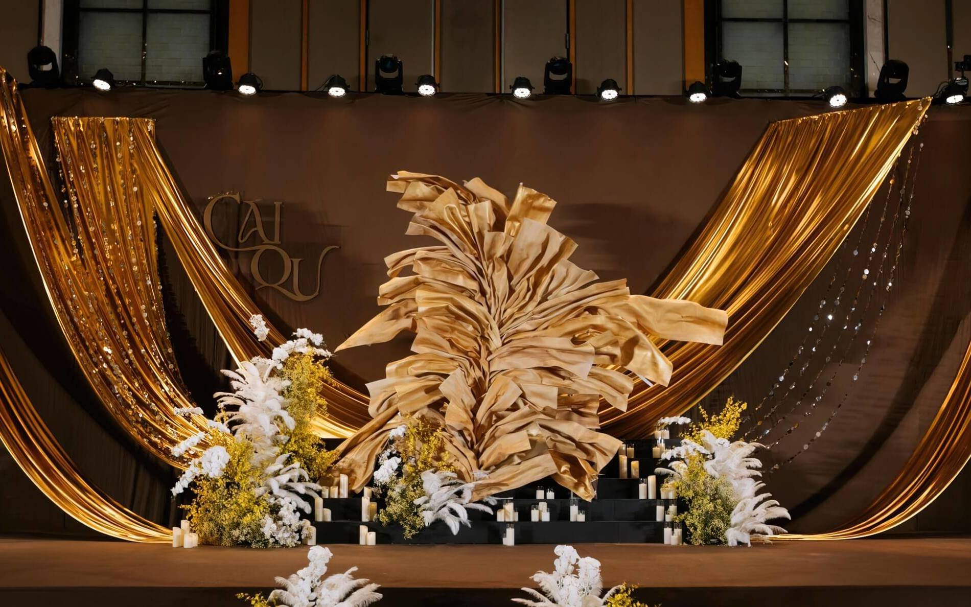 咖色系复古老钱风婚礼