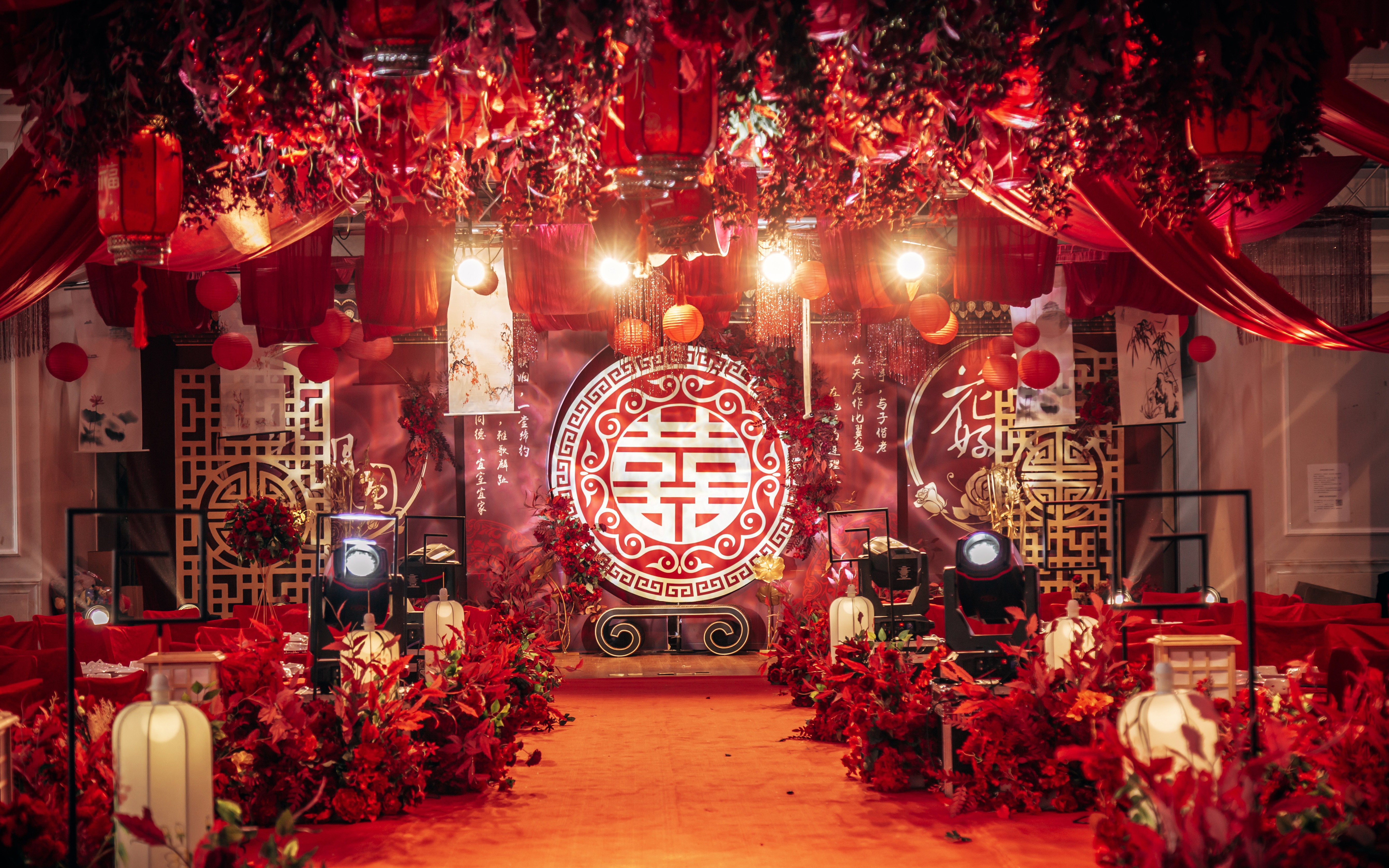 满堂红囍｜大气正统中式婚宴现场