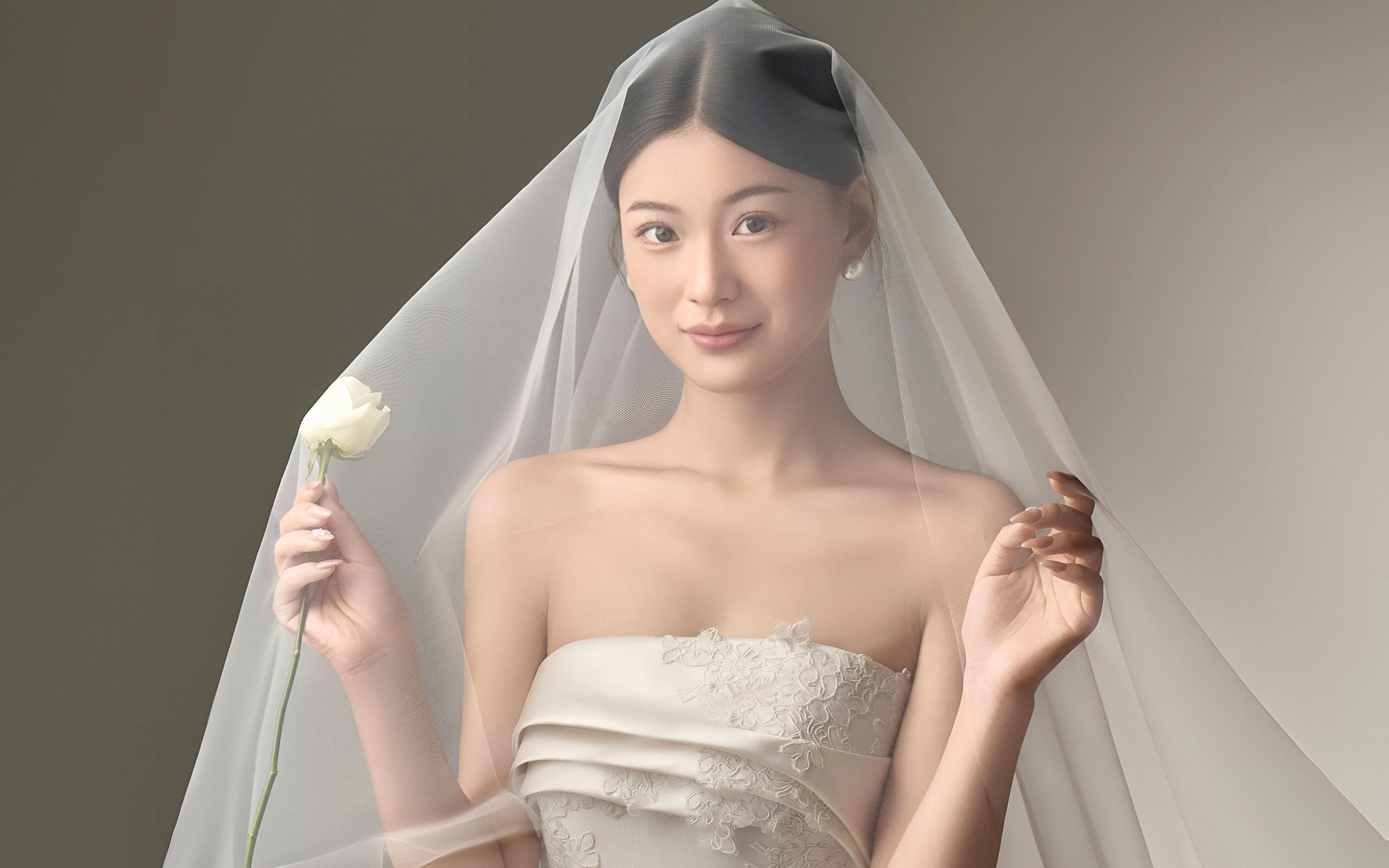 《柔光裹著婚紗：室內(nèi)每幀，都是余生的甜預(yù)告》