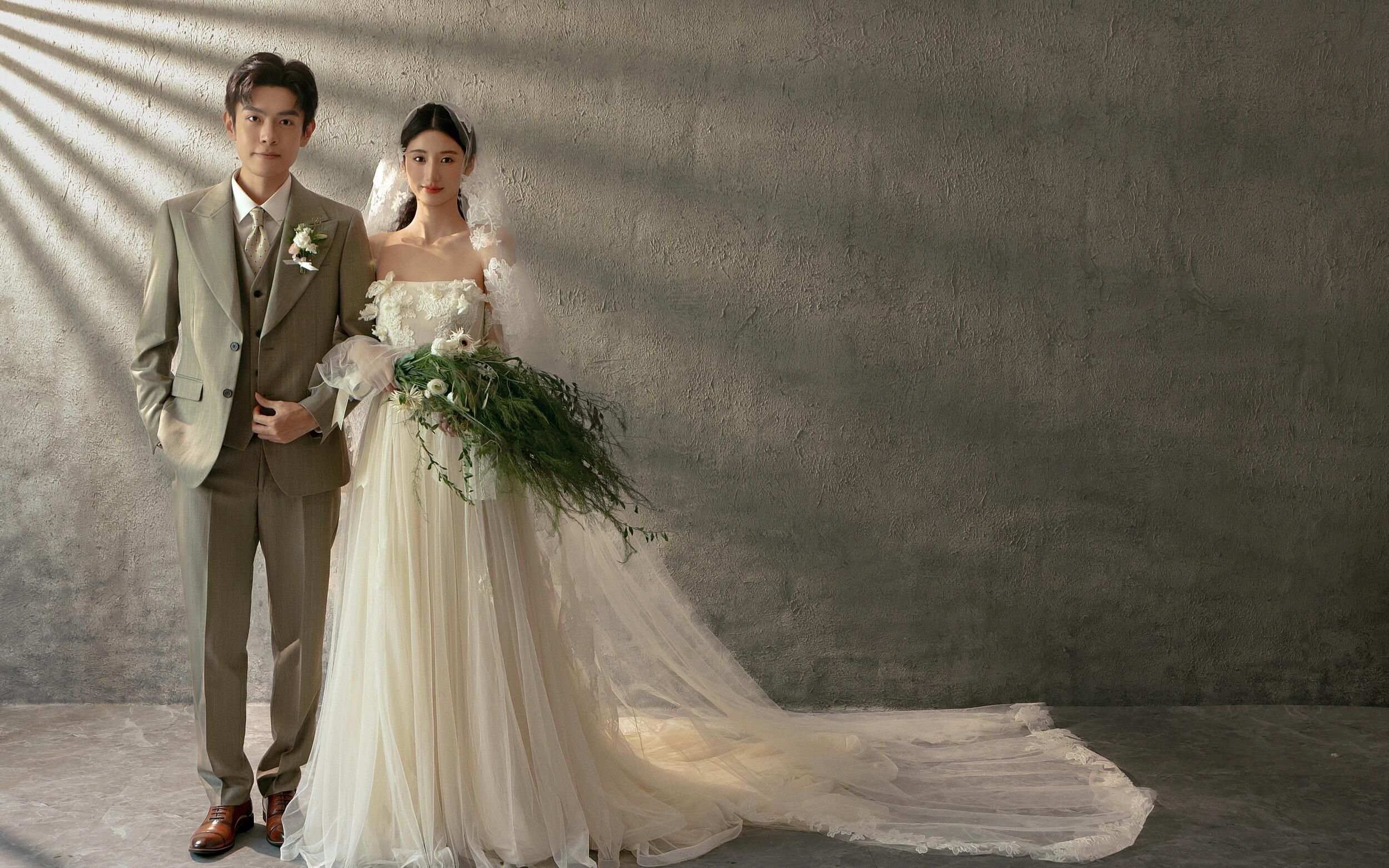 终于拍到了心心念念的法式复古婚纱照啦！