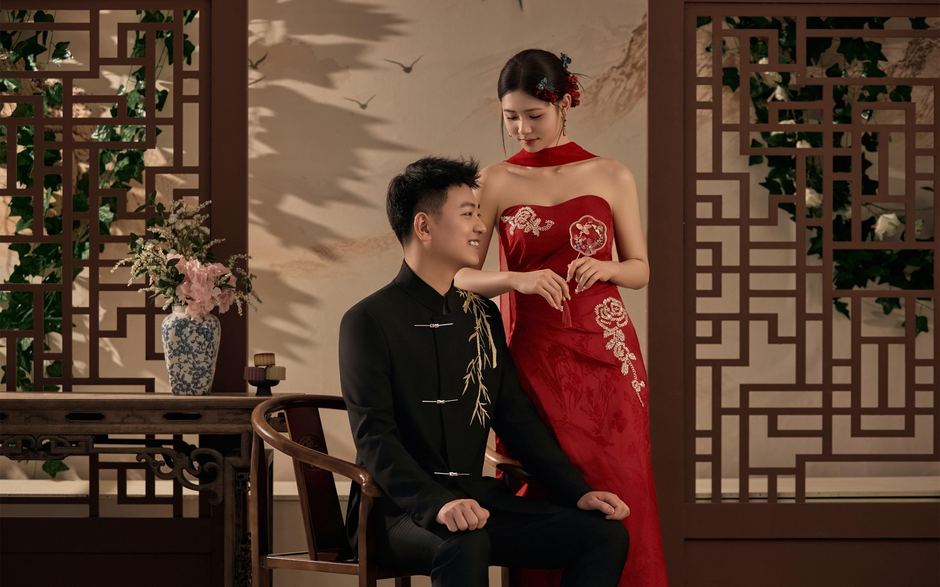 客照代言：雷思博&周珊