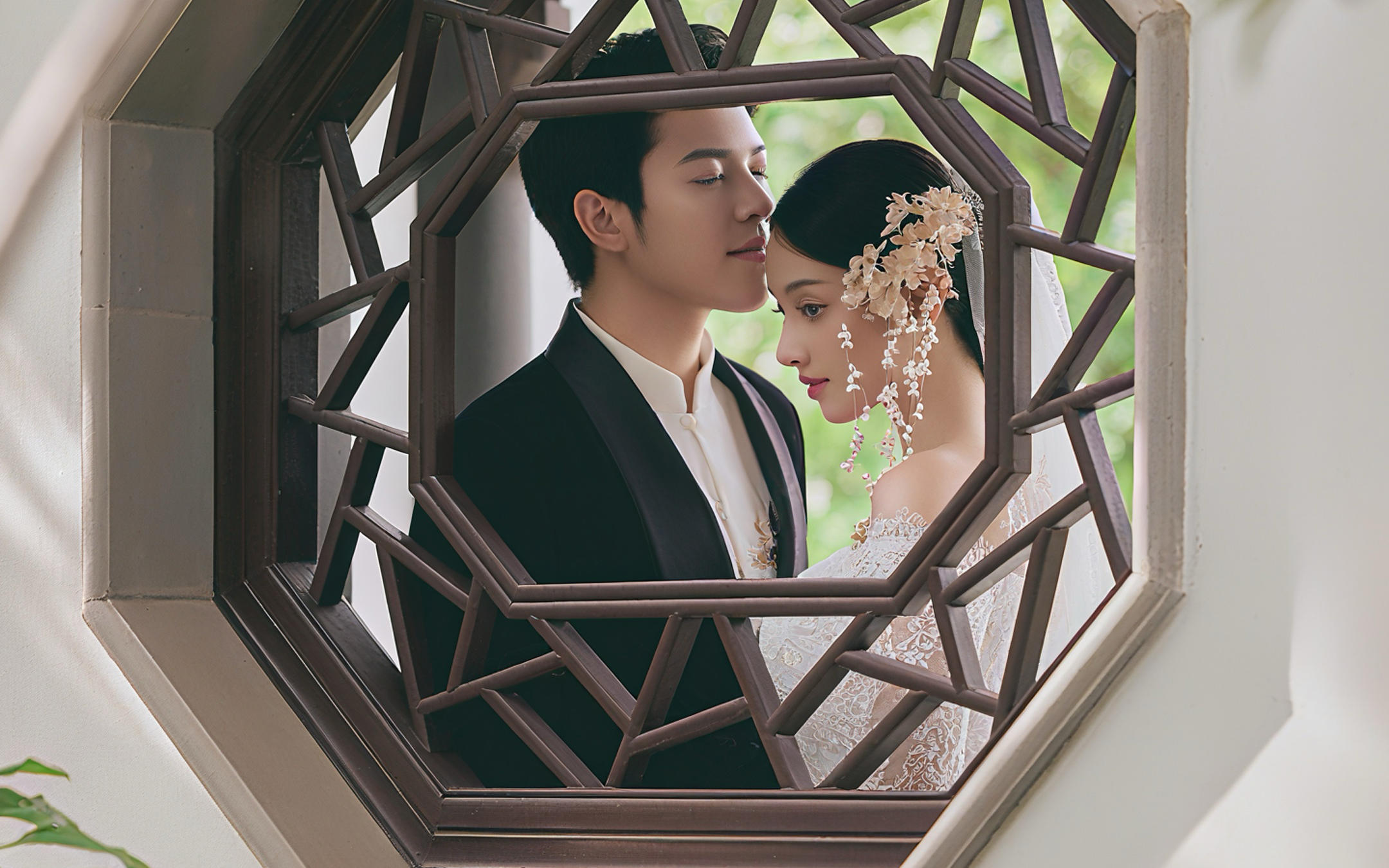 蕾絲紗幔?園林良辰