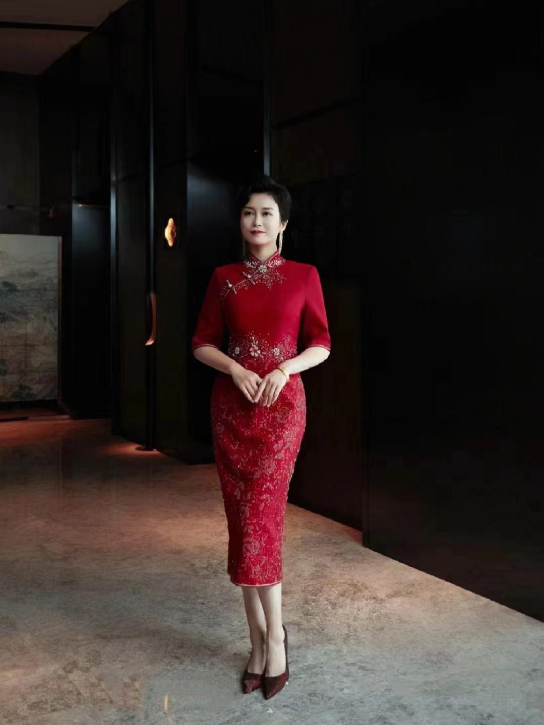 【艾咪高端婚纱礼服】妈妈装