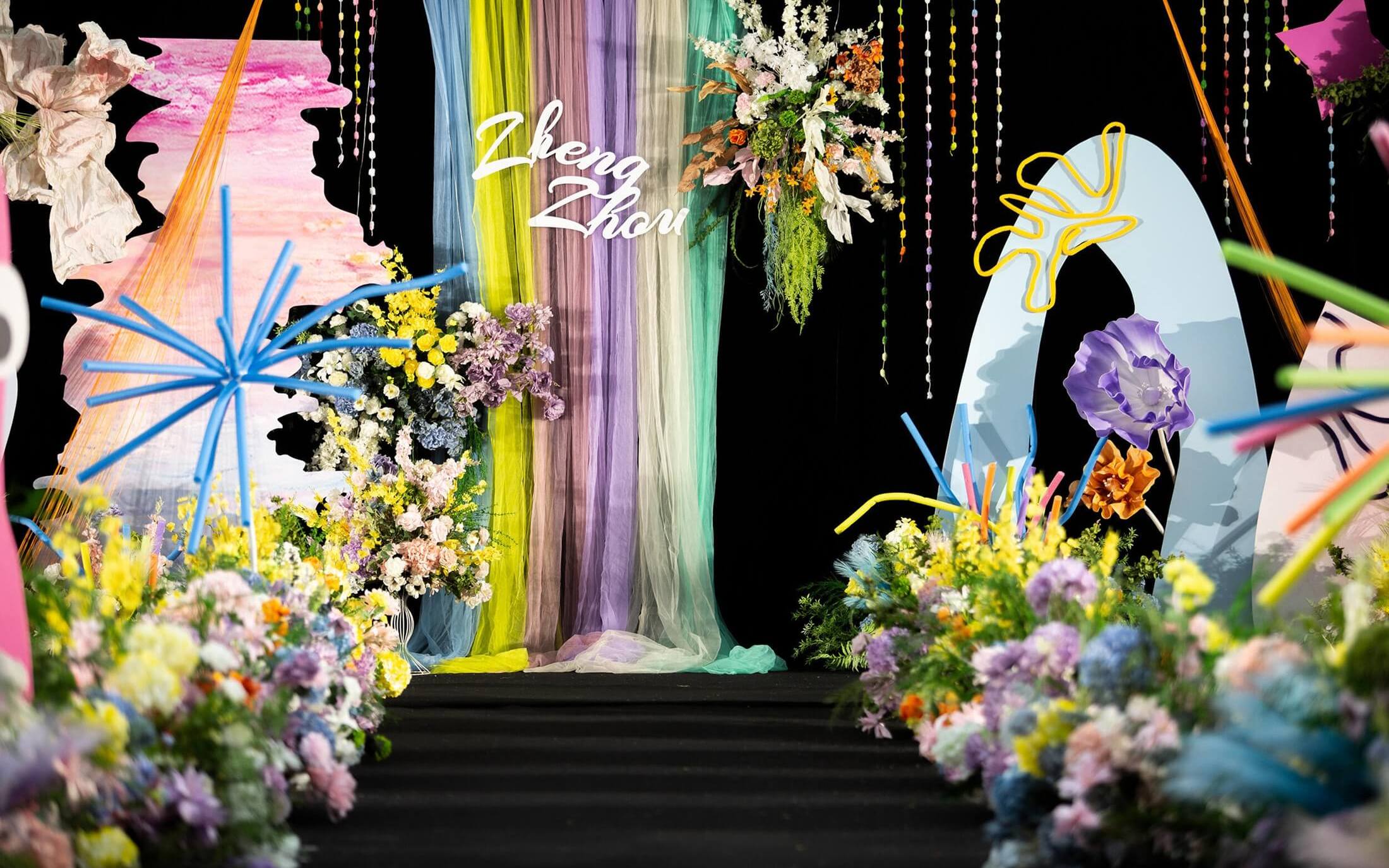 美卡婚礼呈现多巴胺毛绒主题室内盛典