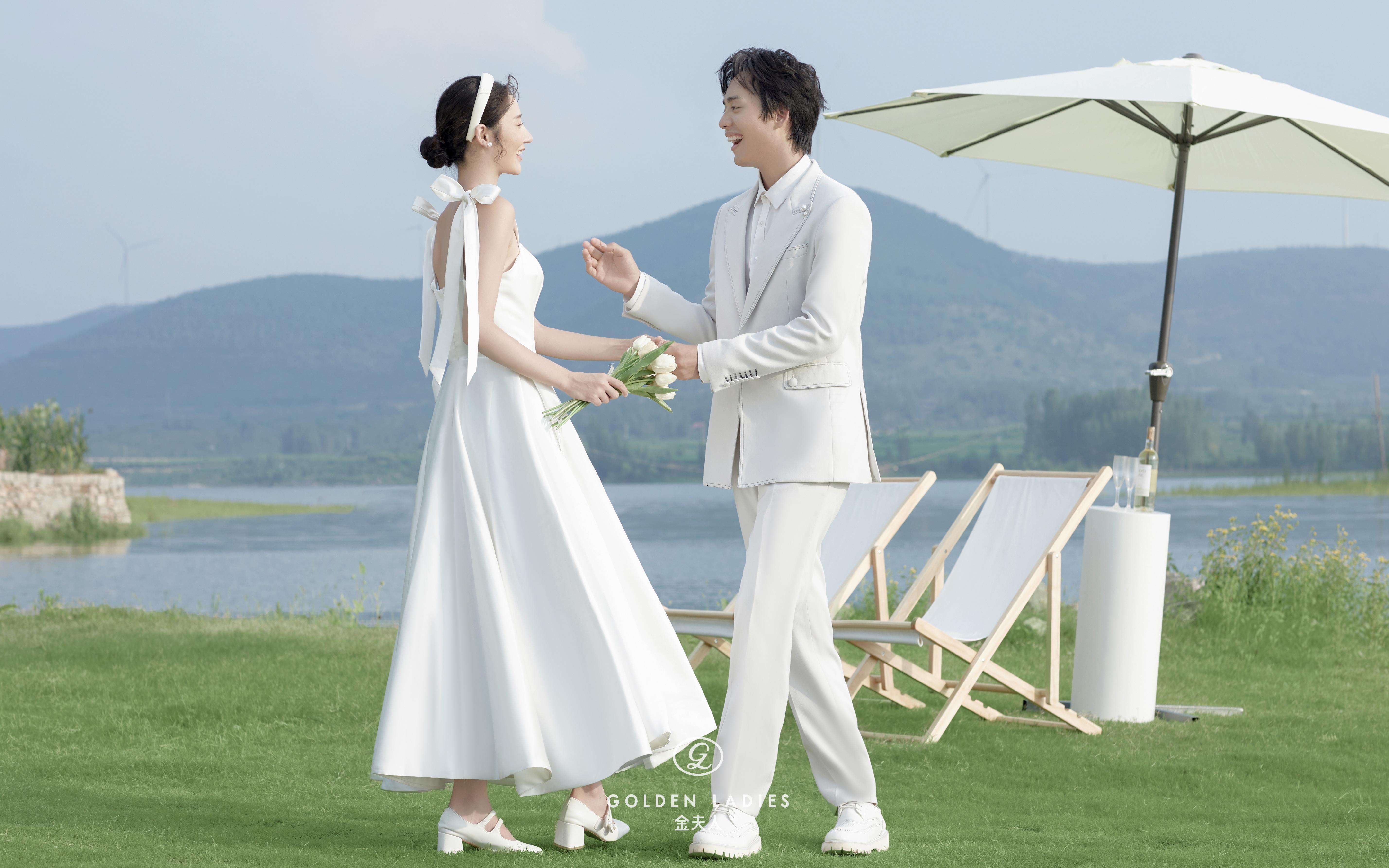 浪漫旅拍婚纱照
