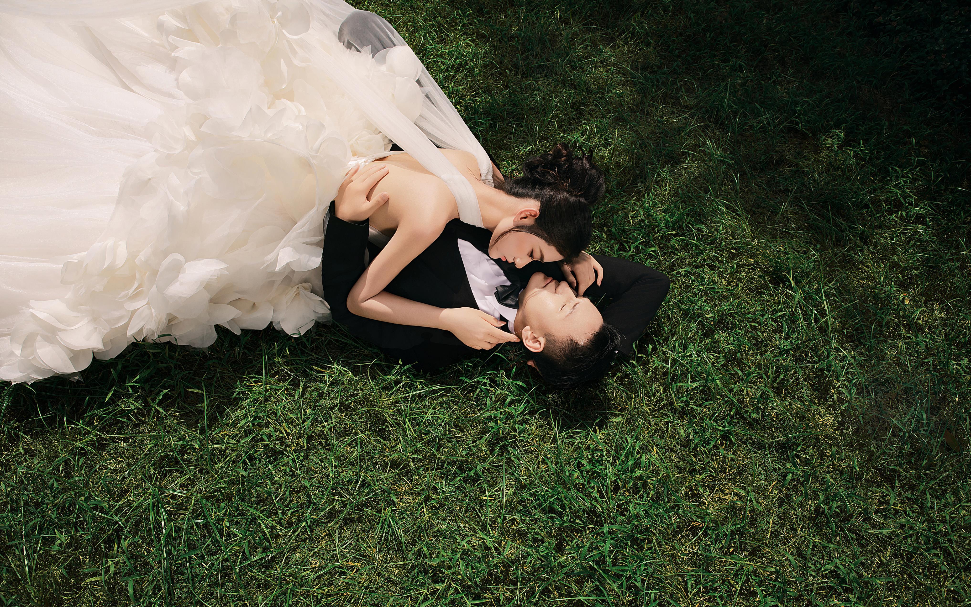 户外森系轻氧系🌲自带呼吸感的婚纱照