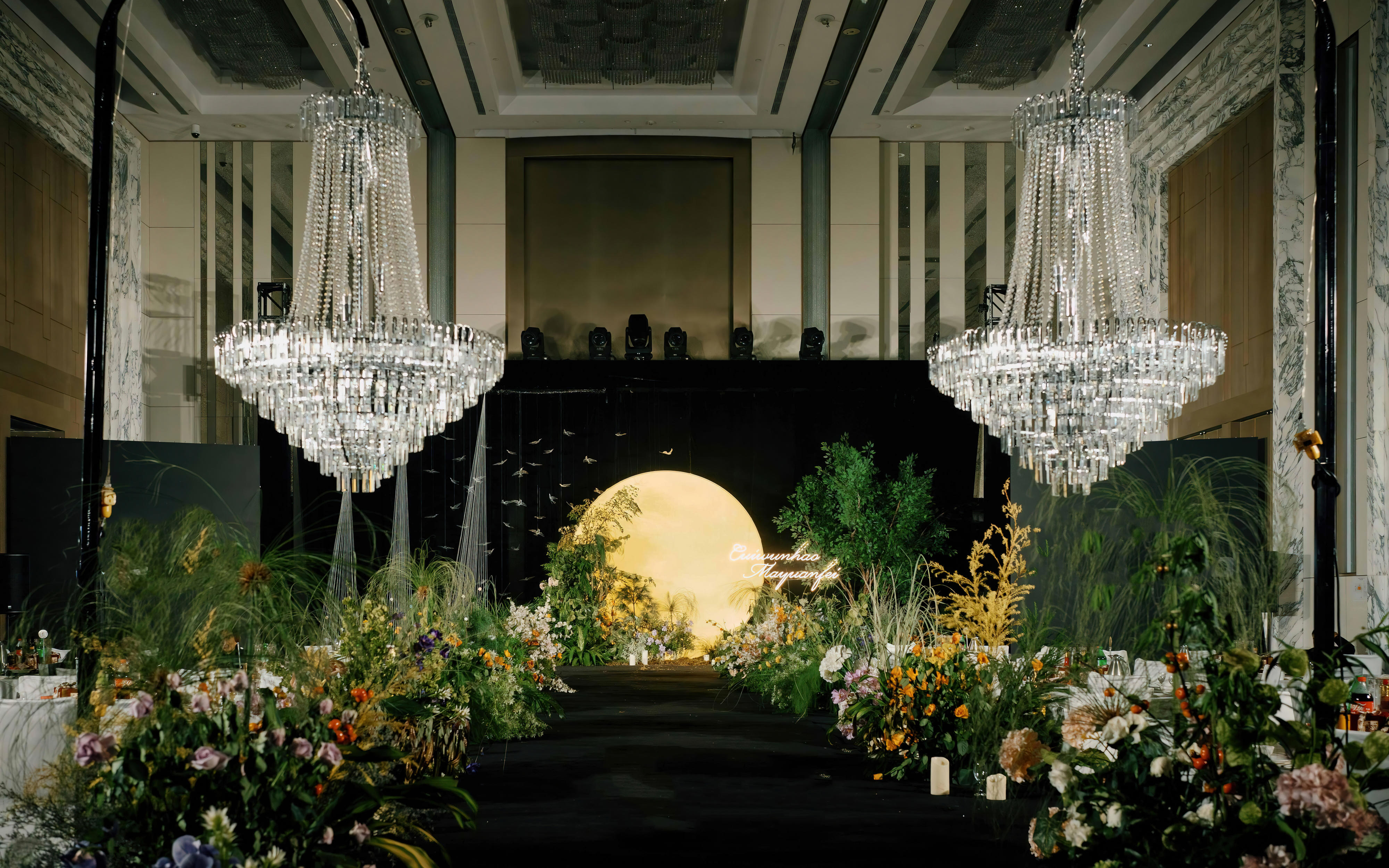 2025年流行韩式婚礼主题套餐12800