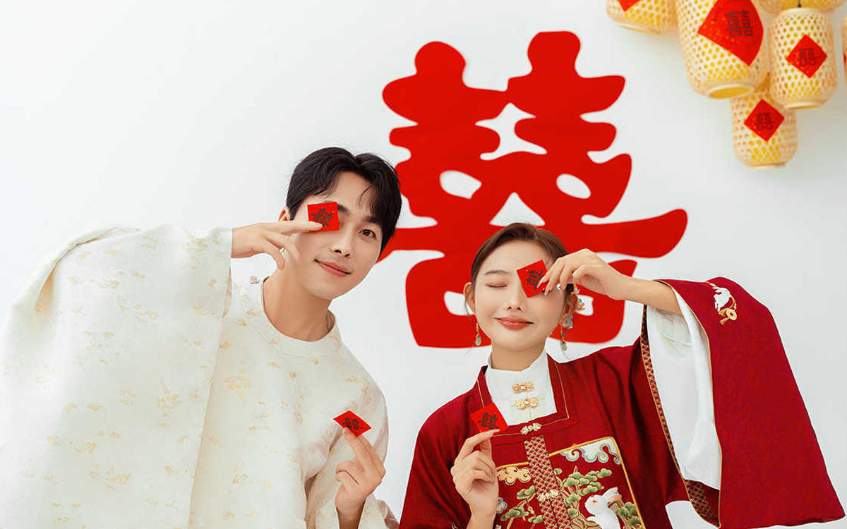 美遇婚纱摄影-与你嬉闹