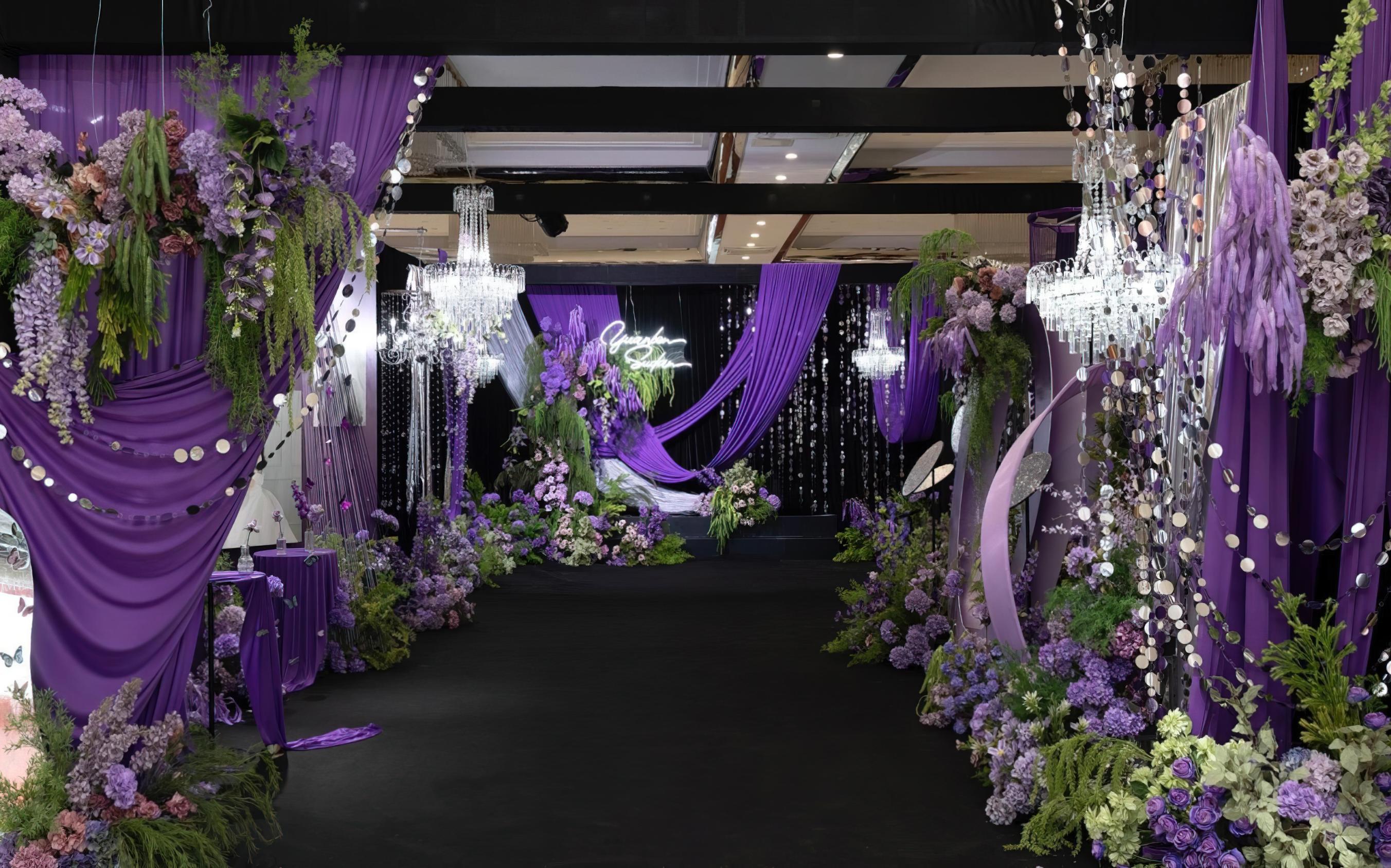 韩式格调融紫意，典雅成婚