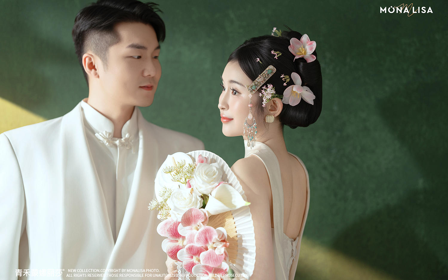 高級(jí)靜美！這組婚紗照拍出了藝術(shù)展既視感