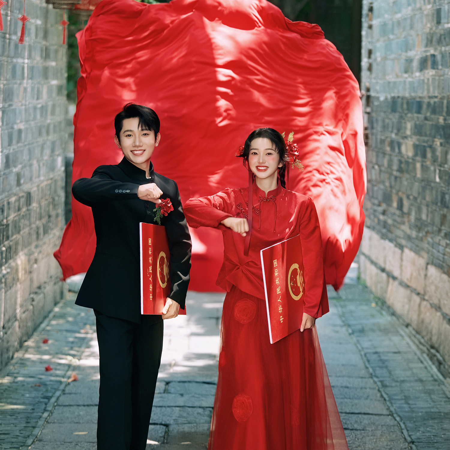 【喜嫁风】00后推荐+自由感婚纱照+复古胶片