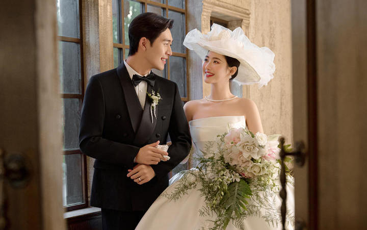 心动预警💓中世纪复古婚纱照真的美晕我！