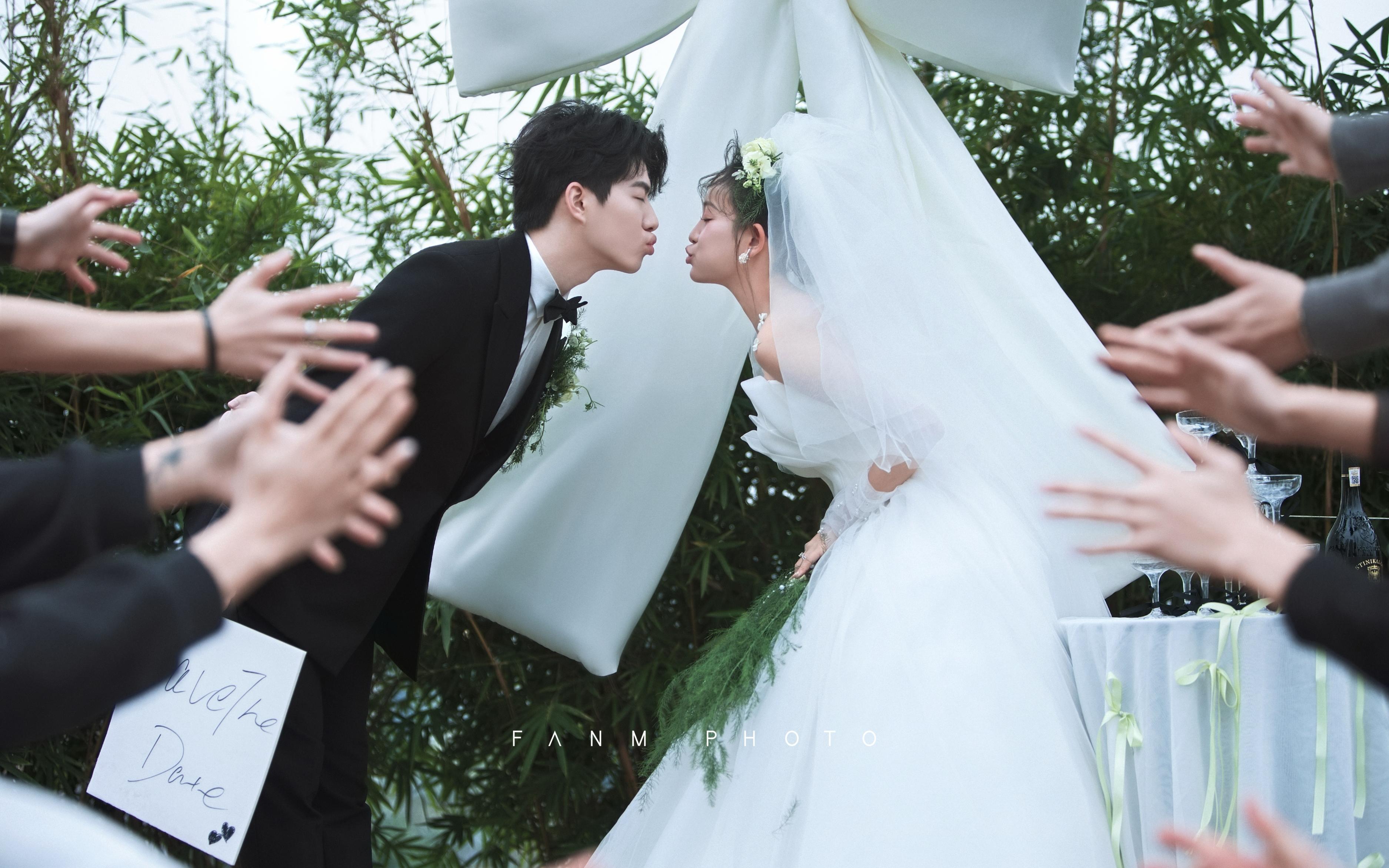 梵梦®原创｜草坪上的婚礼序曲