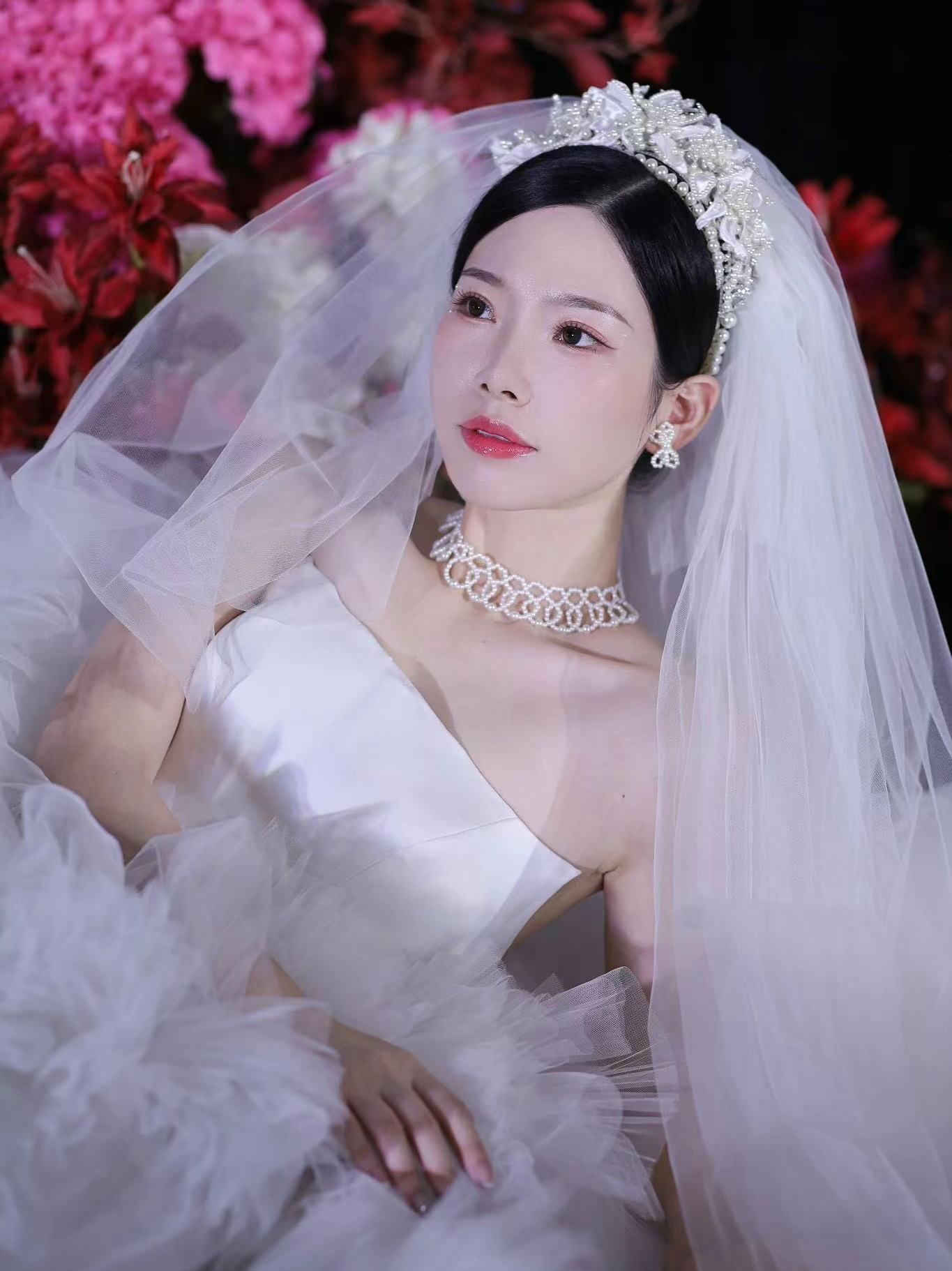 减龄又温柔的婚礼仪式造型