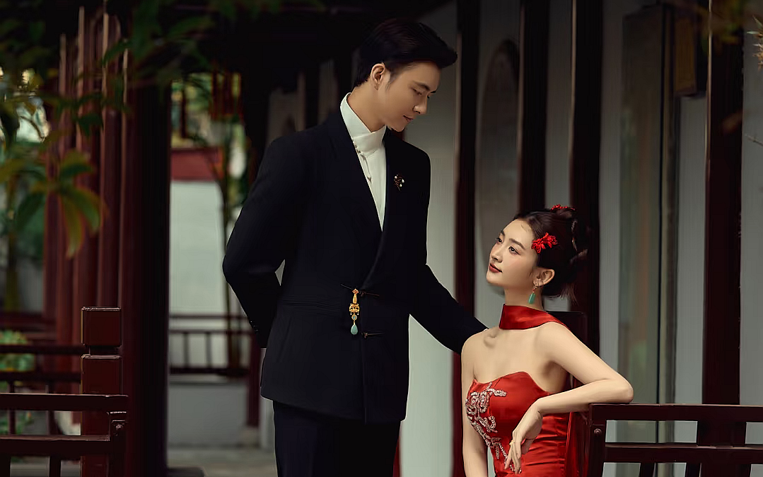 被這一抹紅硬控！新中式婚紗照美出新高度