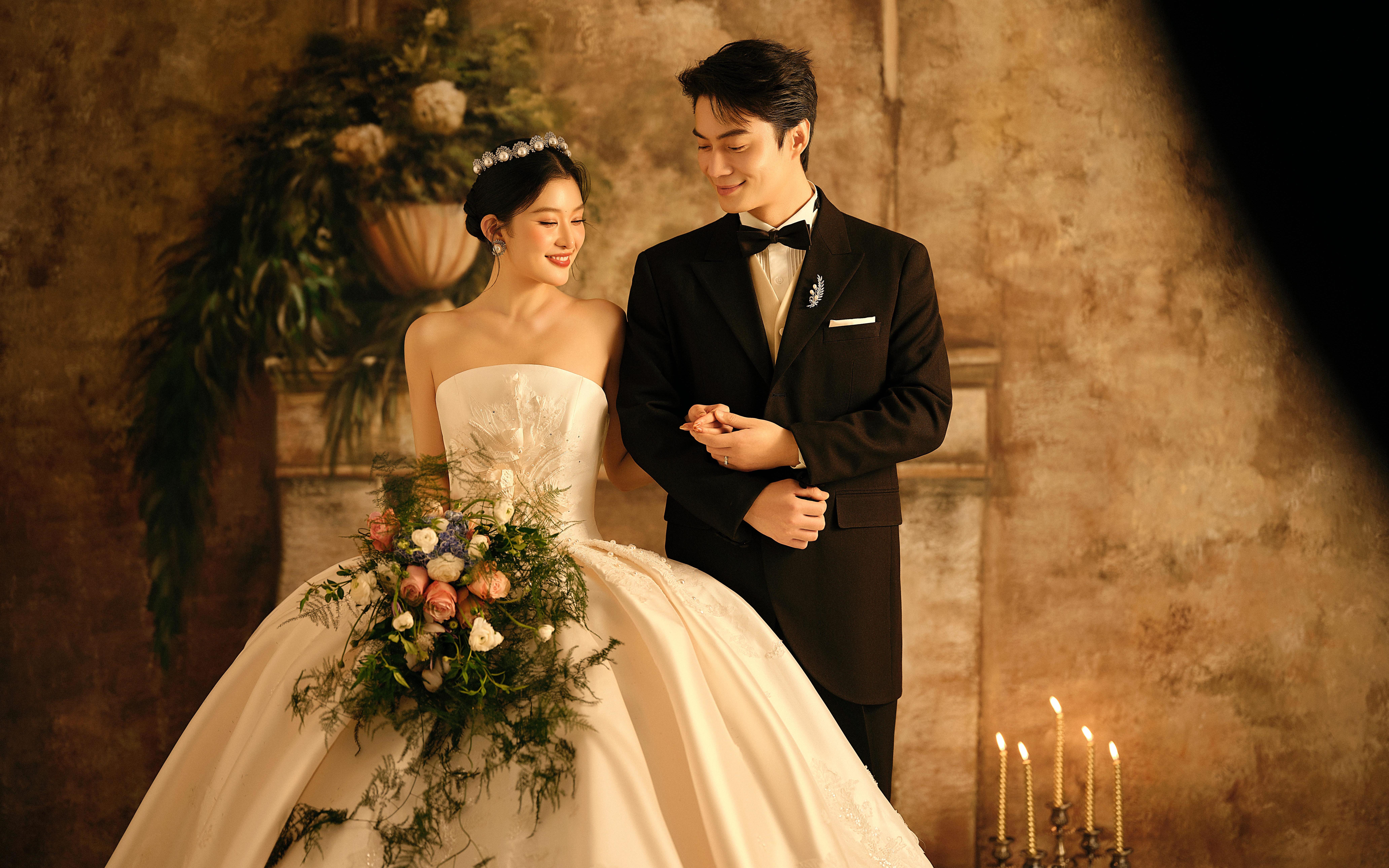 婚纱照美的离谱❗中世纪油画里的公主出逃