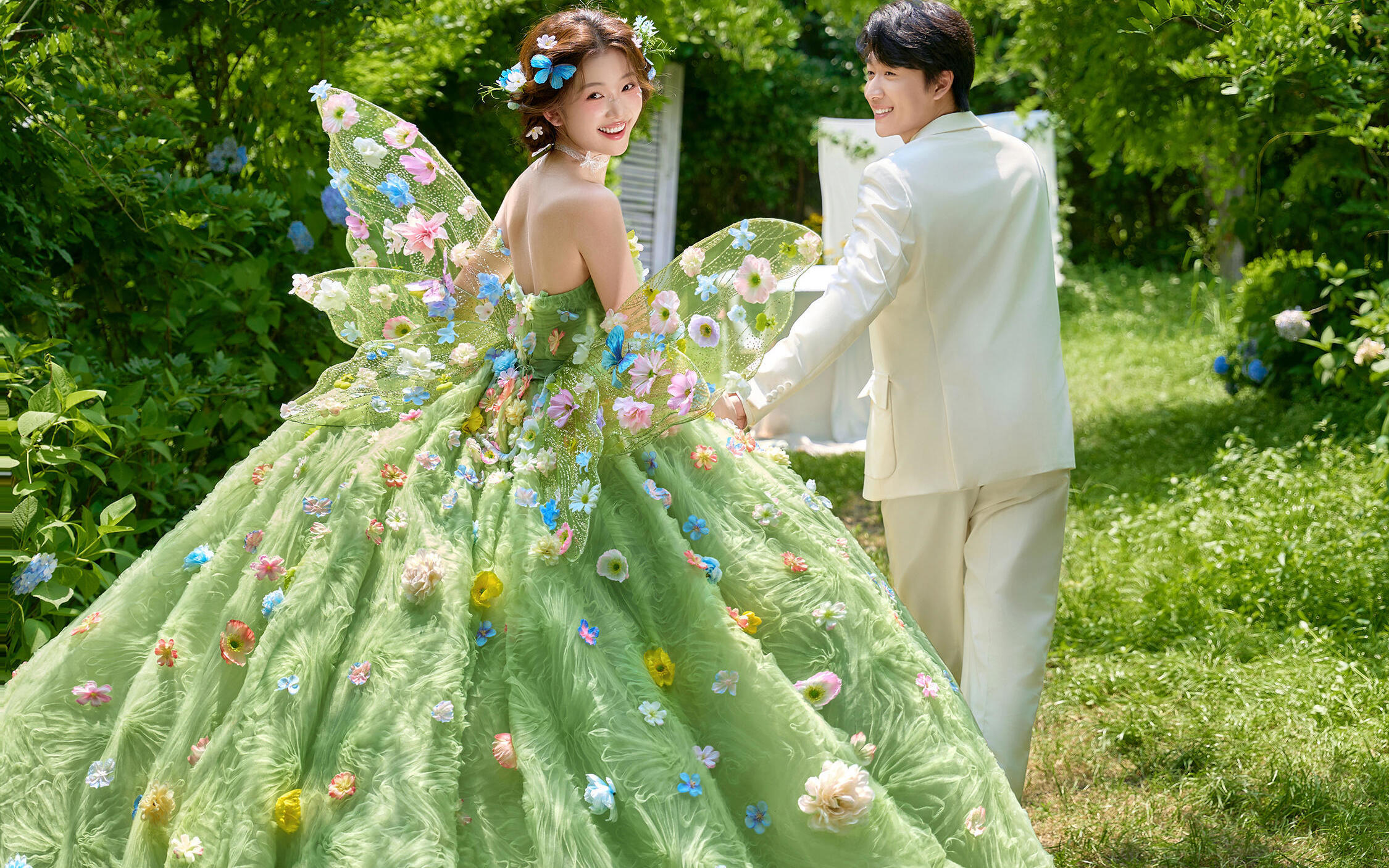 被夸爆的綠野彩紗系婚紗照?美到犯規(guī)了