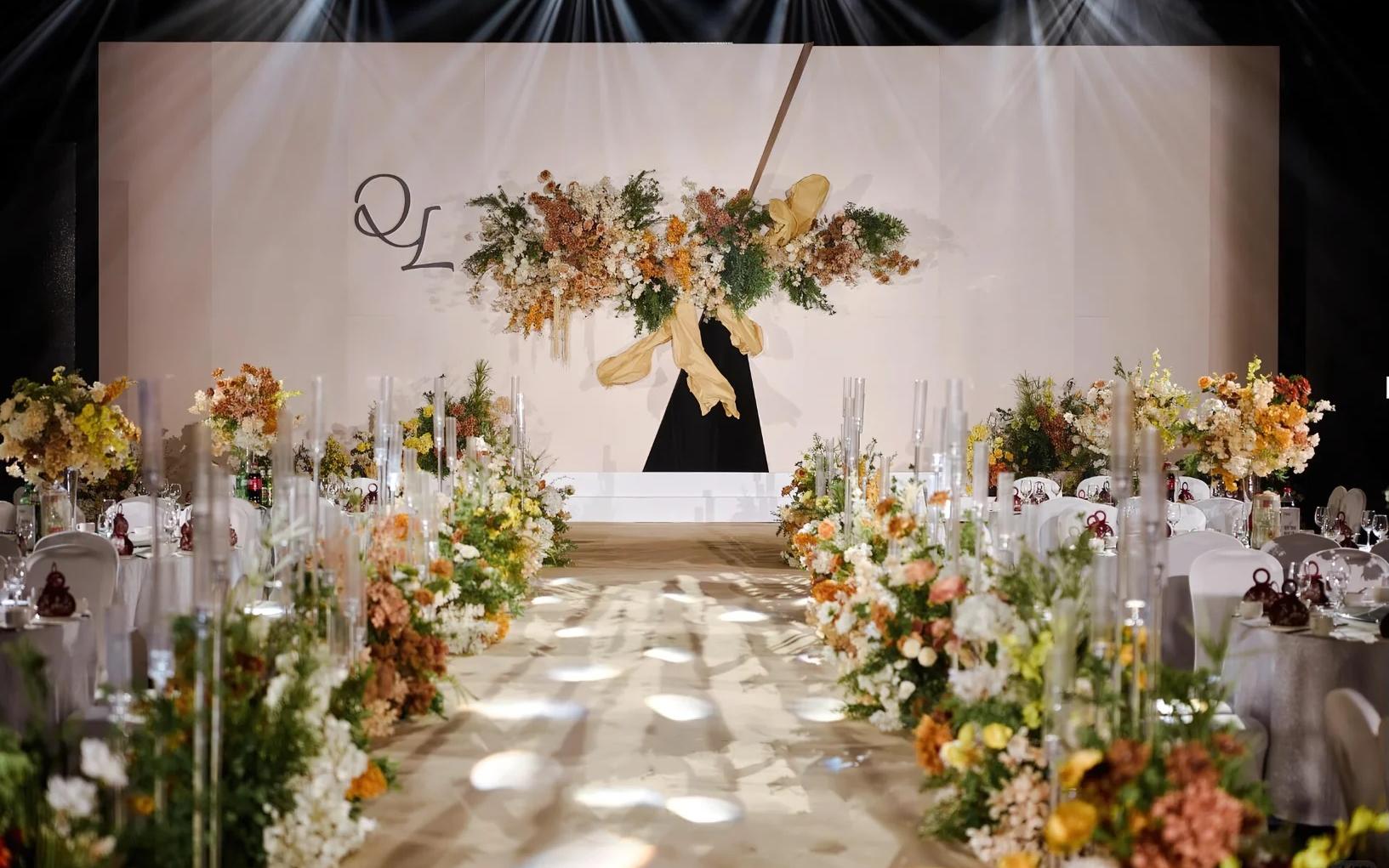 小众奶咖色室内婚礼