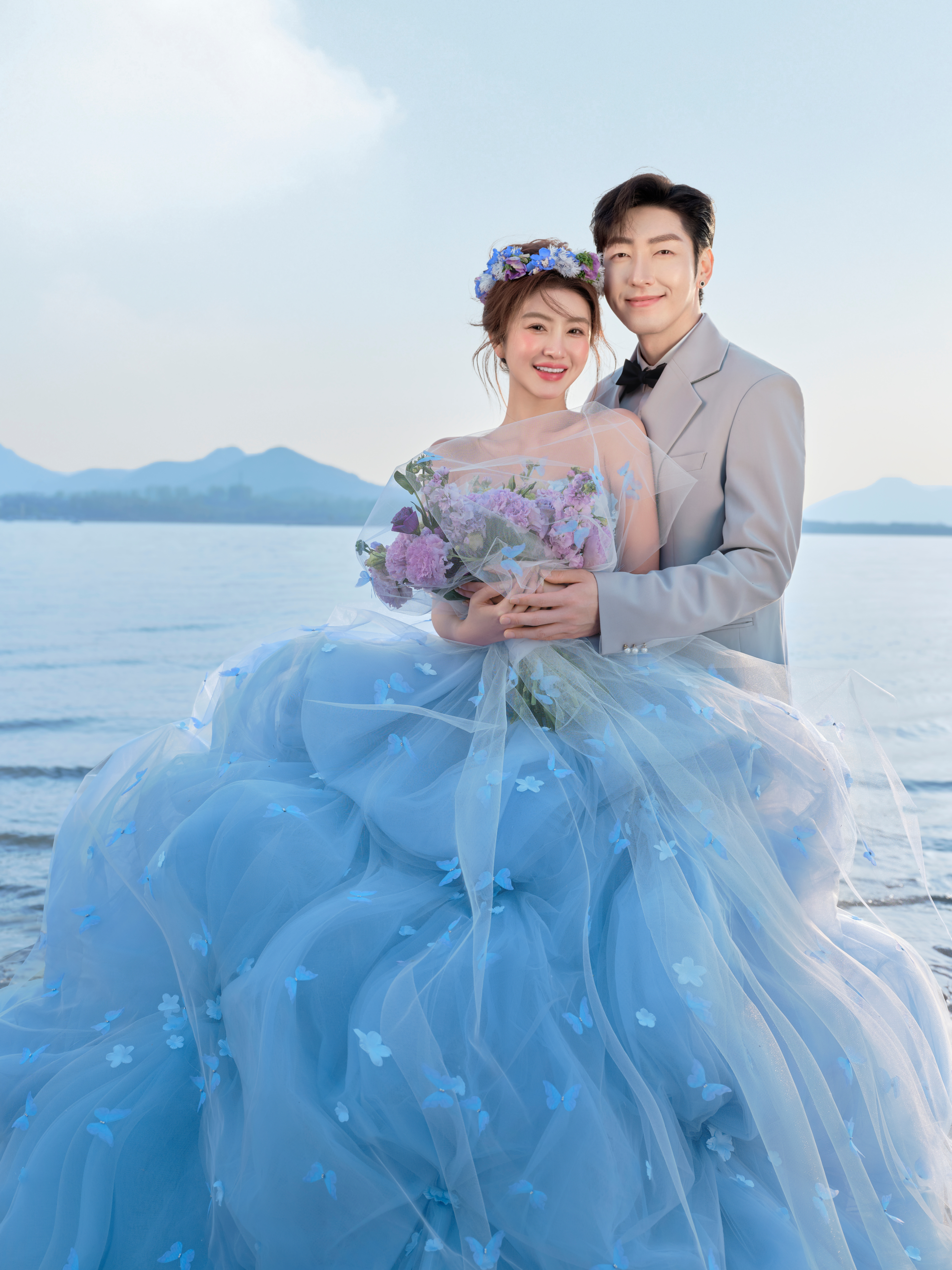 4999一价全包 婚纱照＋结婚租赁婚纱礼服 跟妆