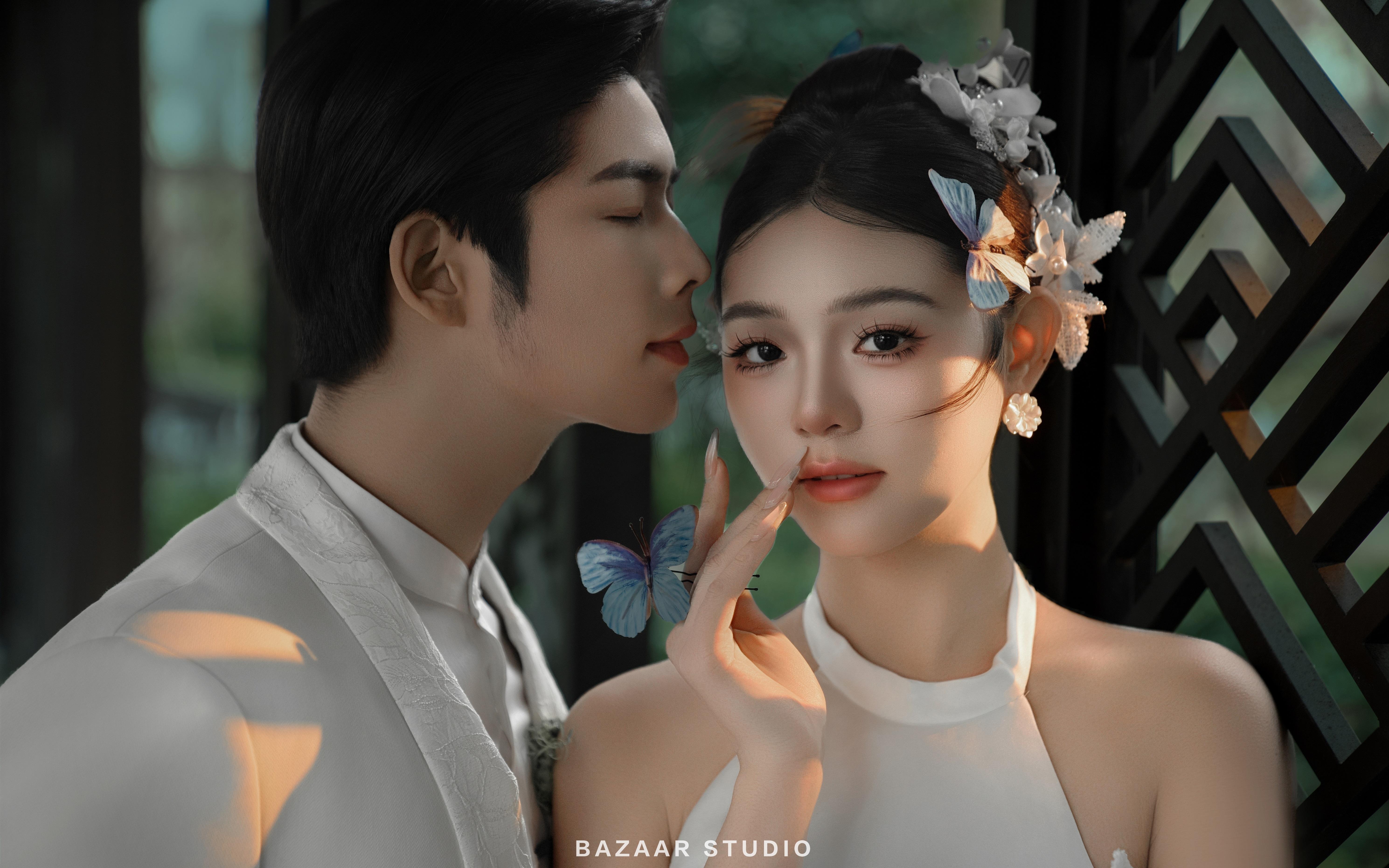 满目东方韵味的中式园林婚纱照