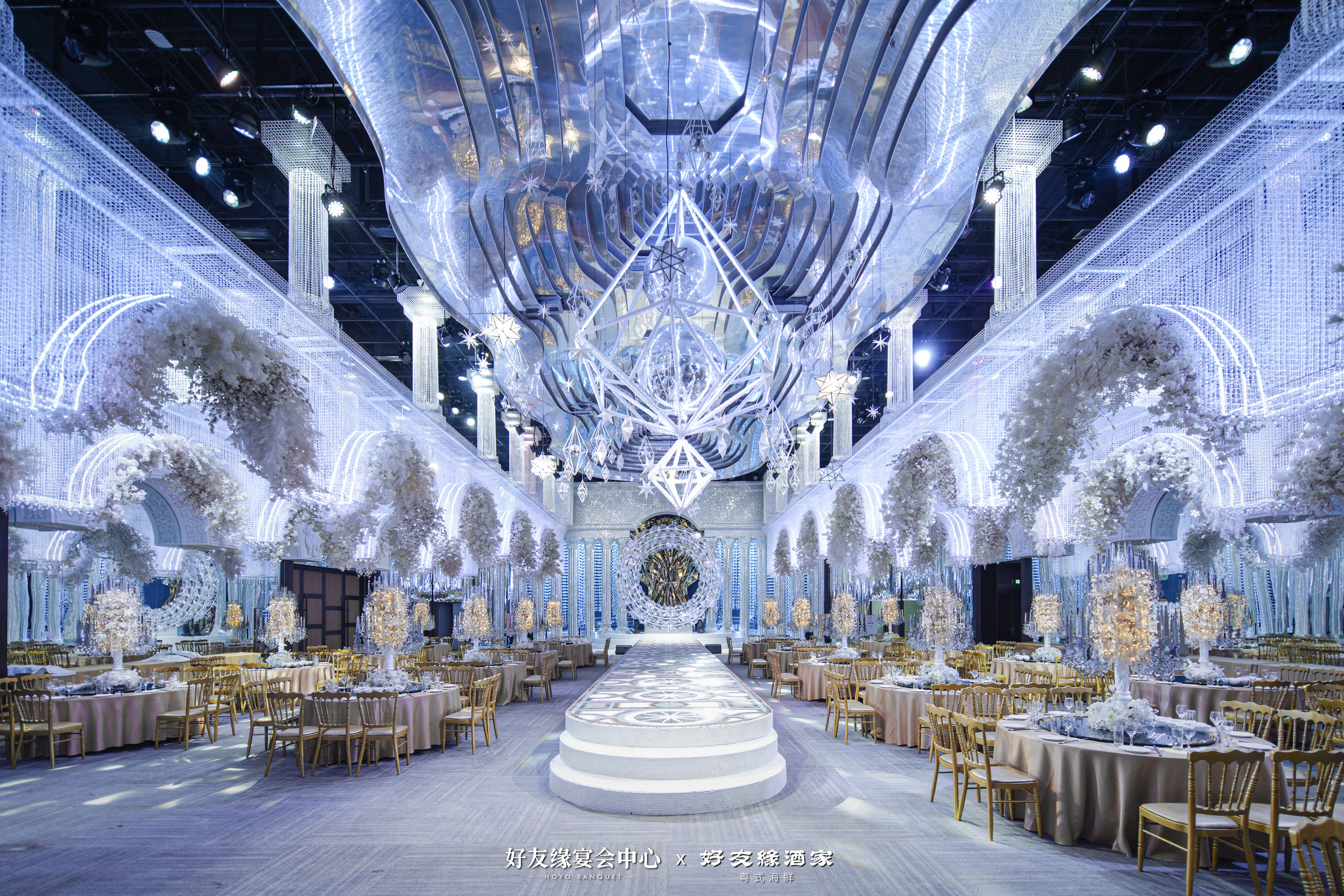 南宁中心永恒皇冠假日酒店