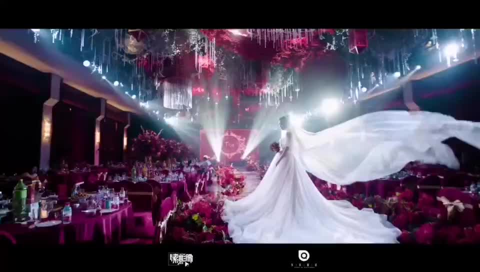 2021新款气质高端拖尾婚纱