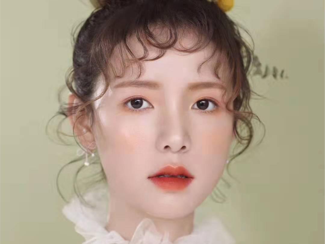 资深化妆师敬酒答谢妆面+造型一组送新娘美甲