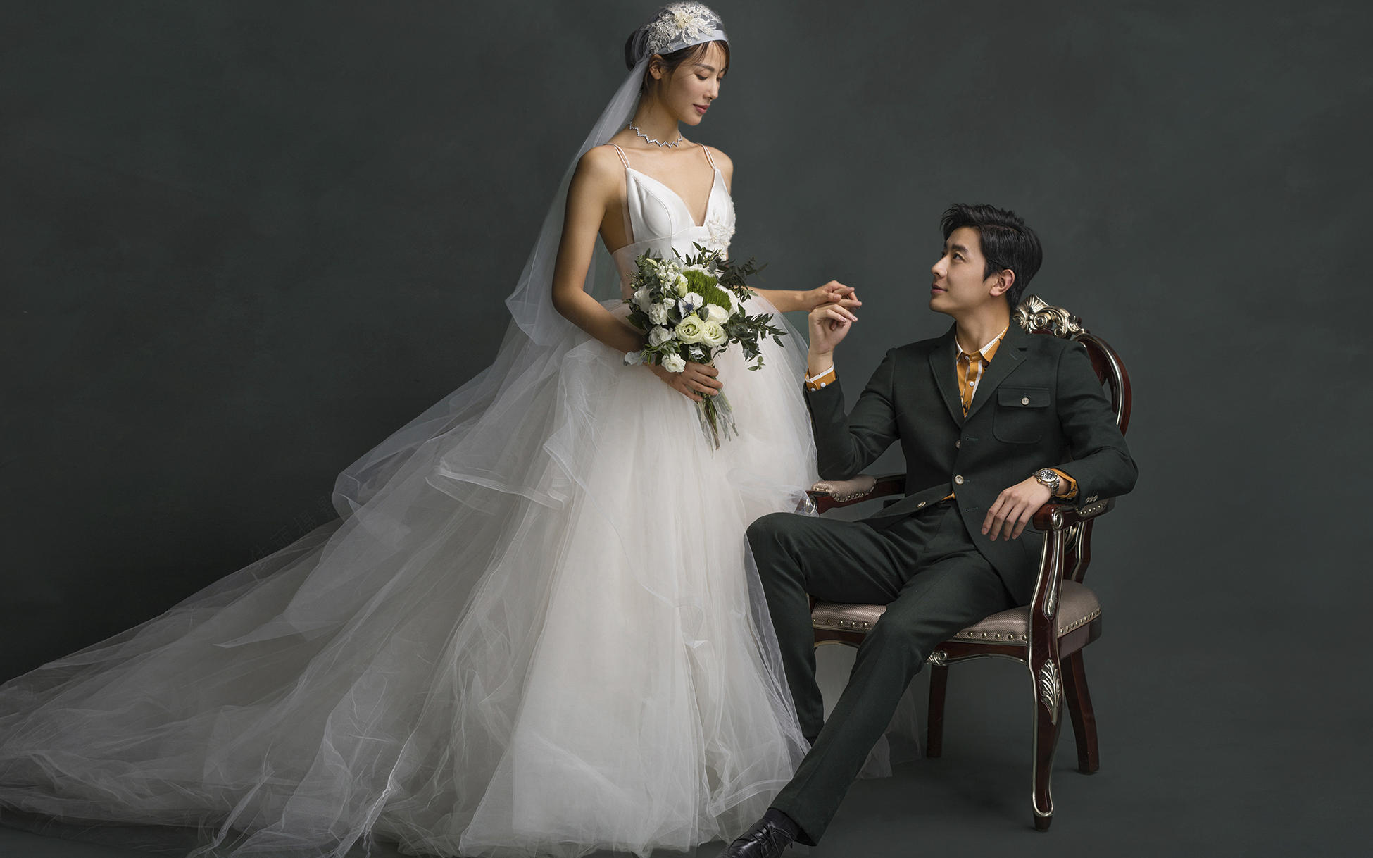 【总监团队】私人订制婚纱服务+2000元抵用券