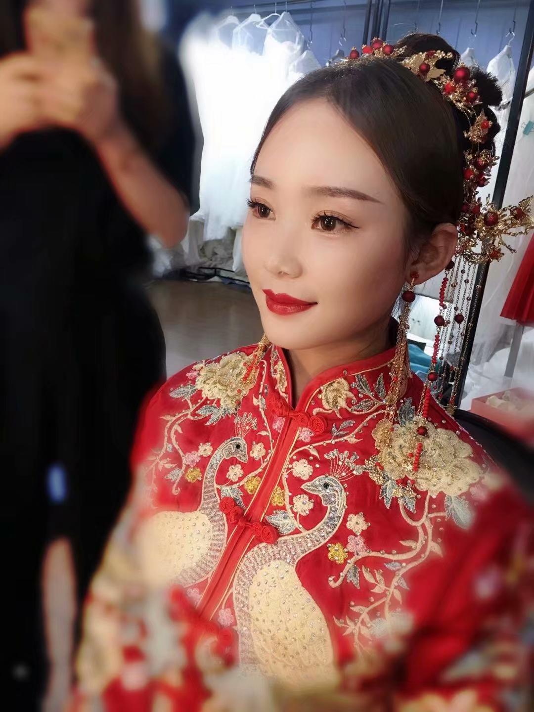 【超值租赁】4件套租赁 含婚礼全程跟妆