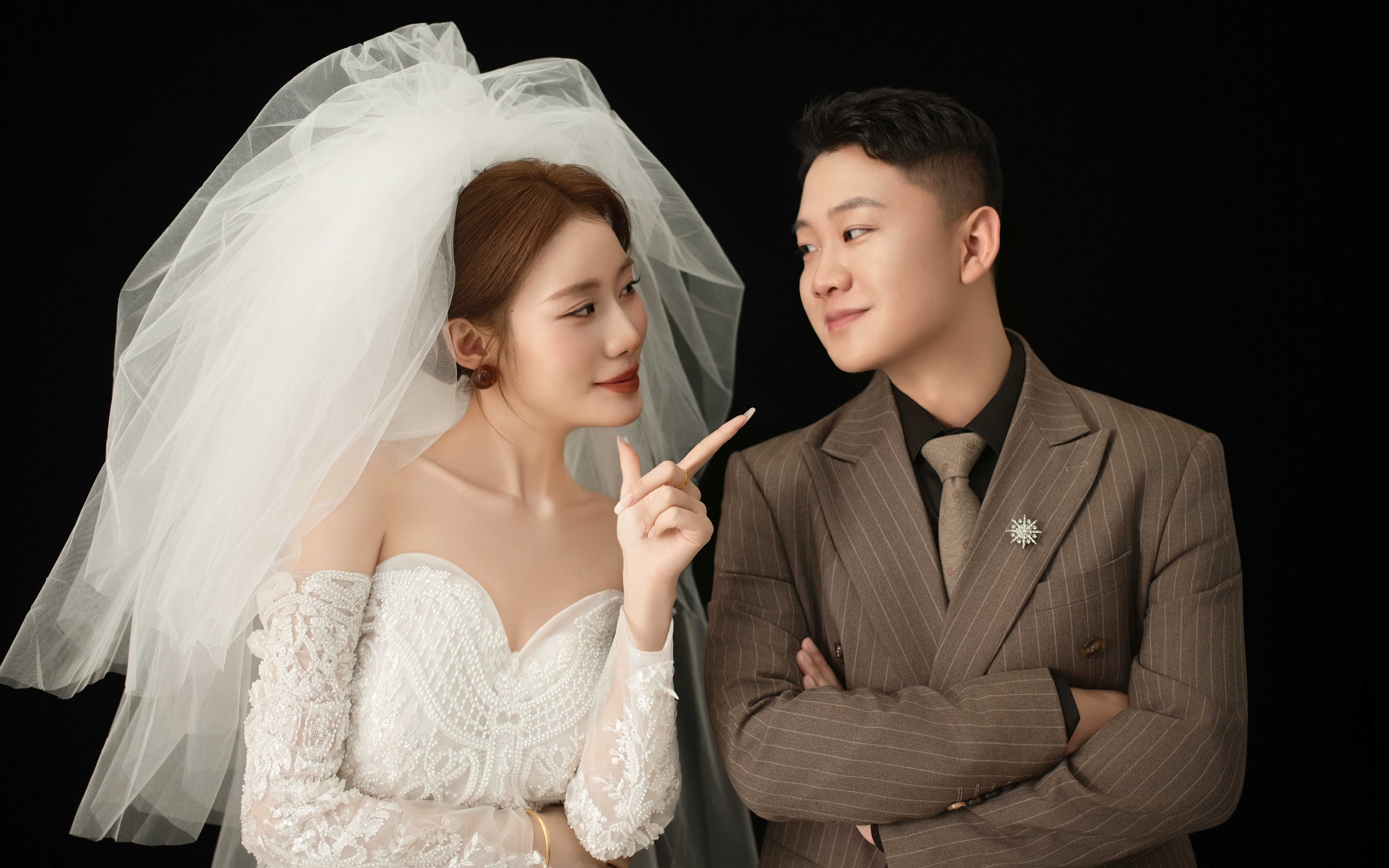 客片欣赏【室内极简韩式婚纱照】