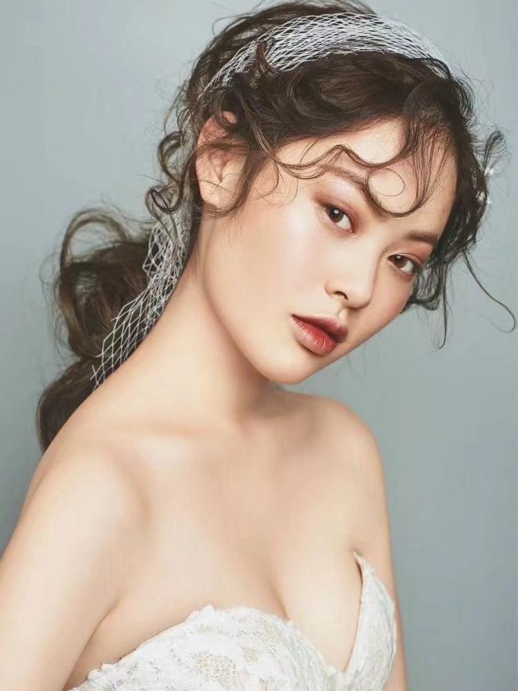新娘早妆&首席化妆师+送亲友妆