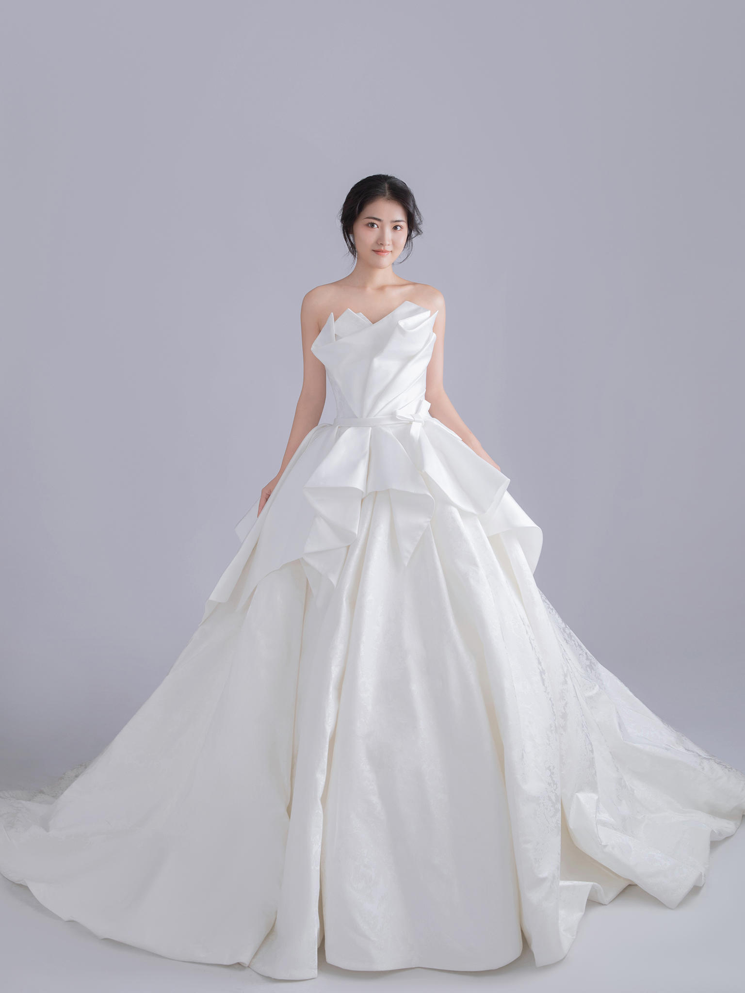 高定套系|定制拖尾婚纱套餐