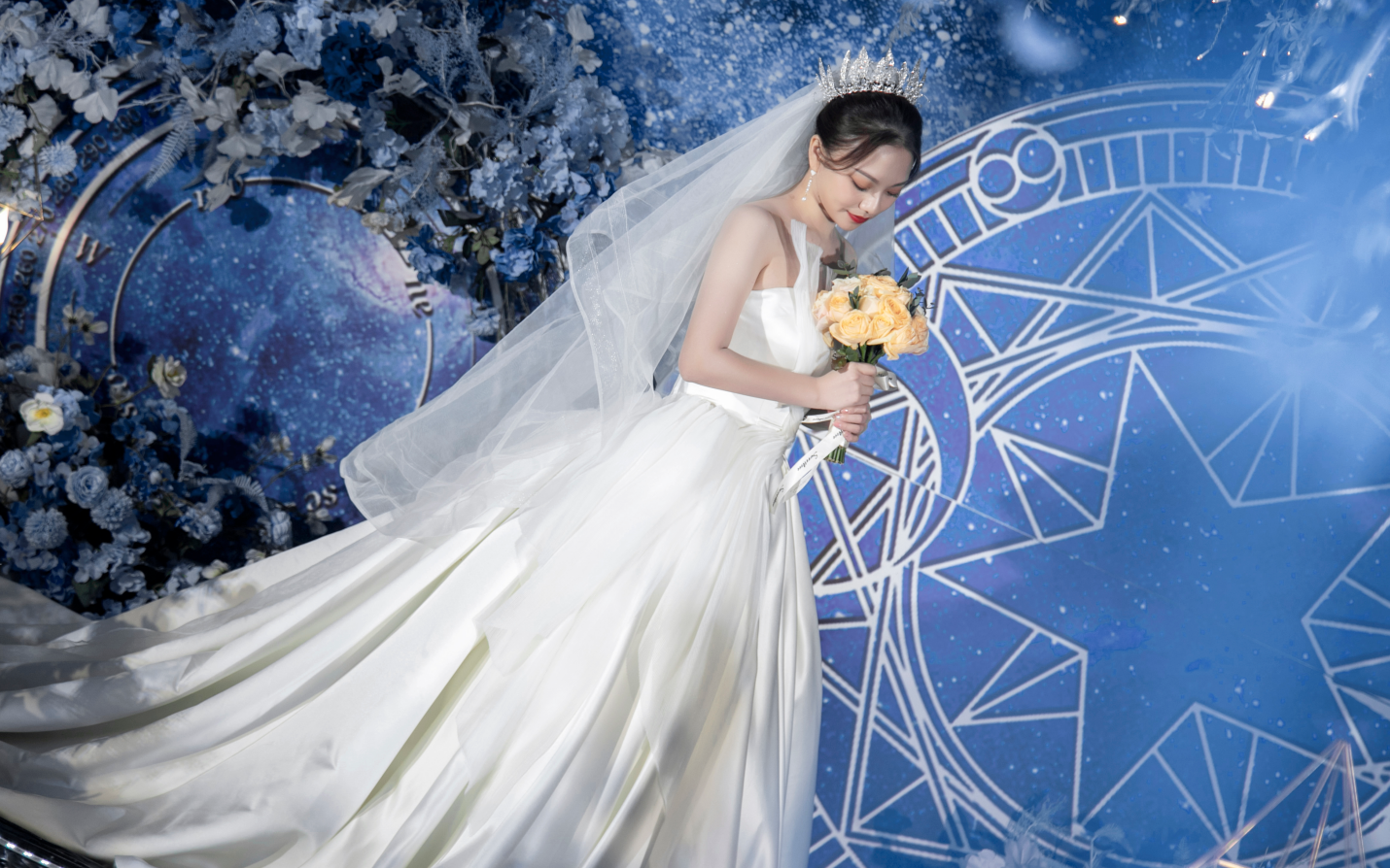 张硕&康宁/宽城天宝一楼高级质感梦幻星空蓝色婚礼