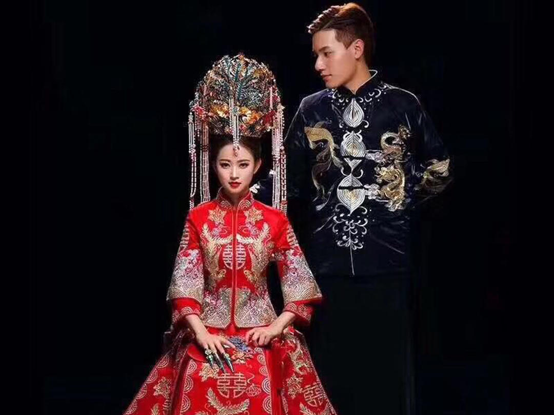 【特价套餐】全场任选3套（秀禾+婚纱+礼服）