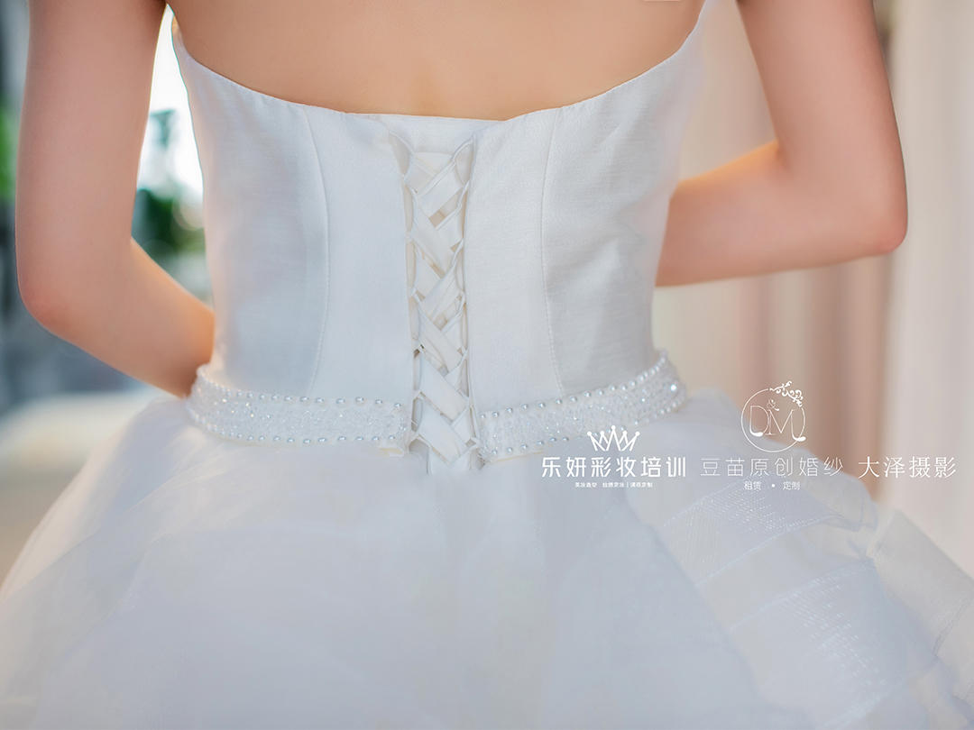 【豆苗原创 新款到店 】胖姑娘有福款婚纱礼服