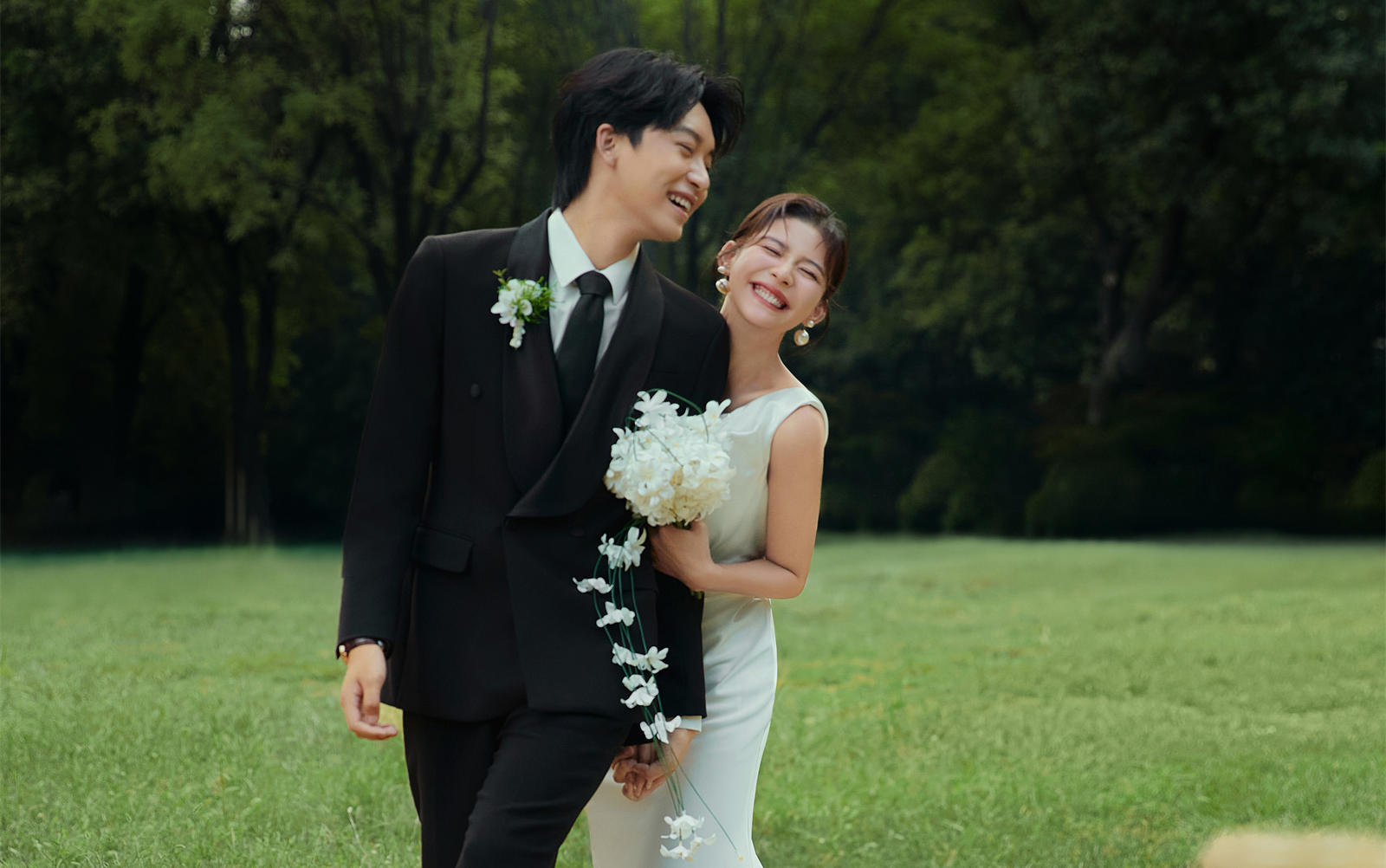 纪实小清新/森系草坪婚纱照