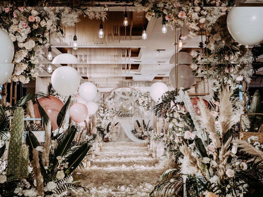 白绿|含金刚简约气球纱幔清新简单婚礼·千寻纪婚礼