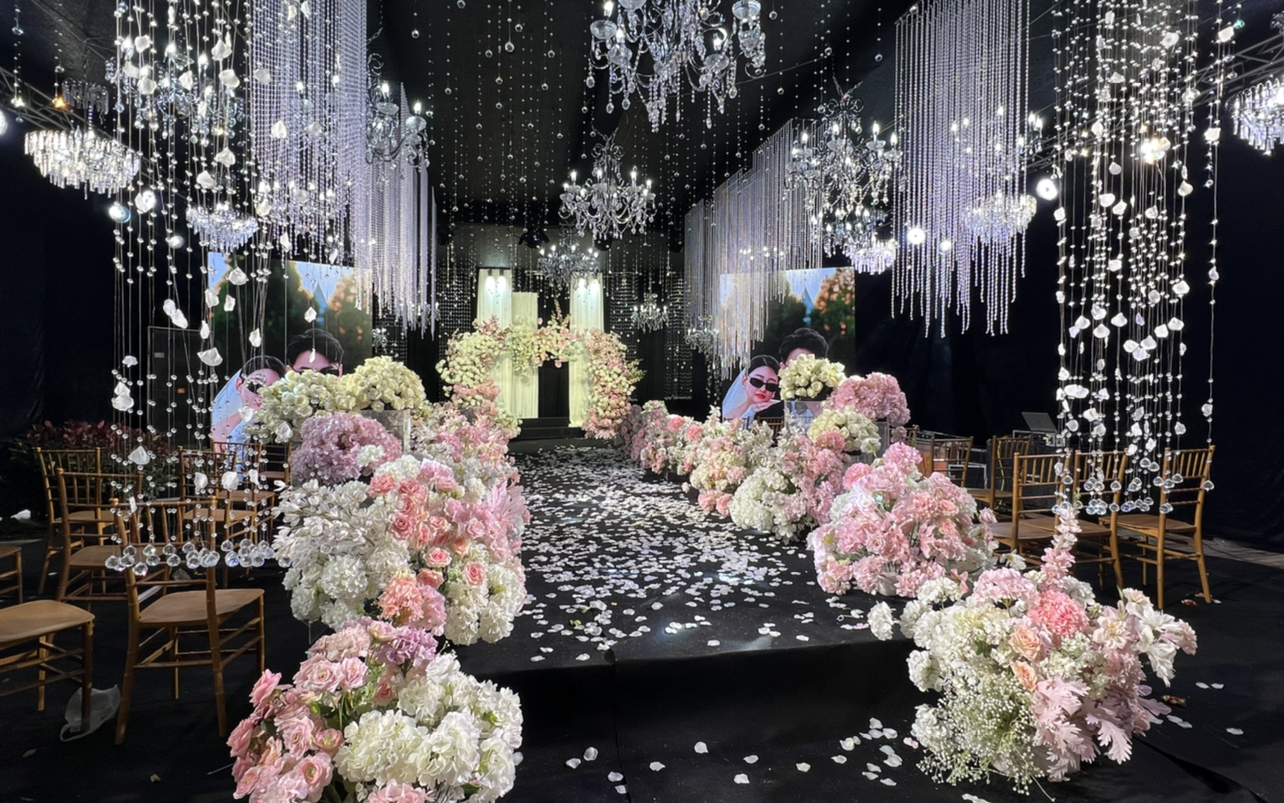 新娘自己设计的独属于自己的婚礼现场